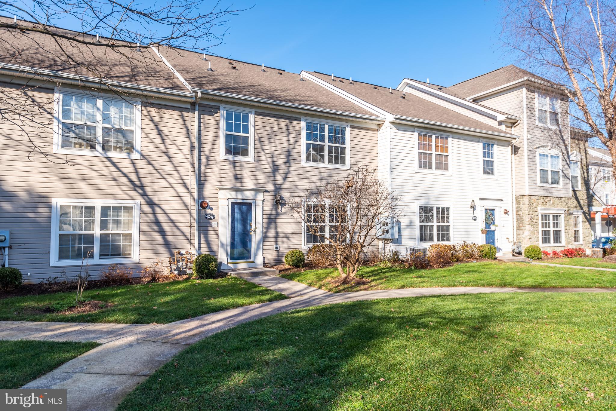 PARKSIDE AT ASHBURN - Residential