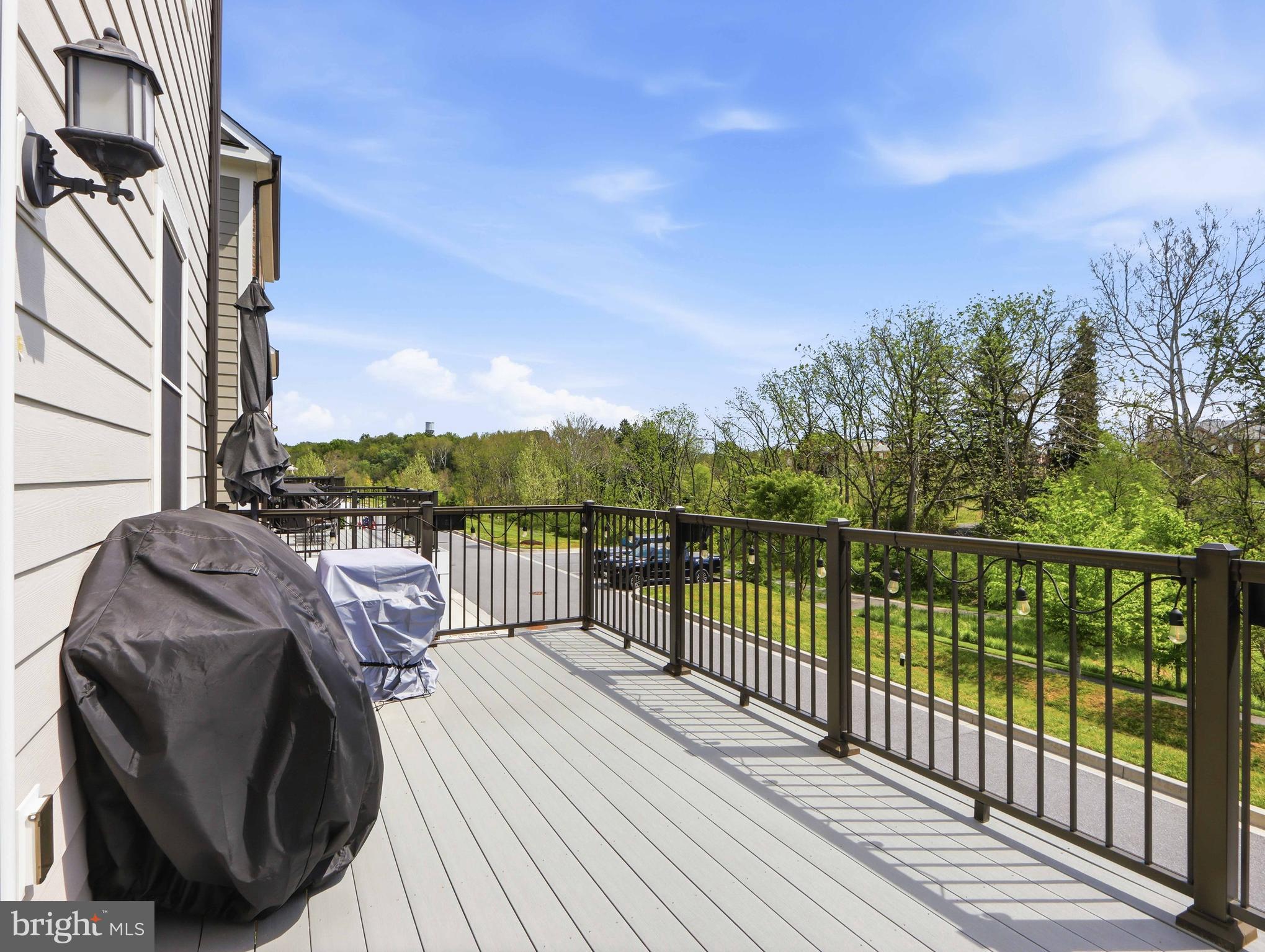 PARKSIDE AT WARFIELD - Residential
