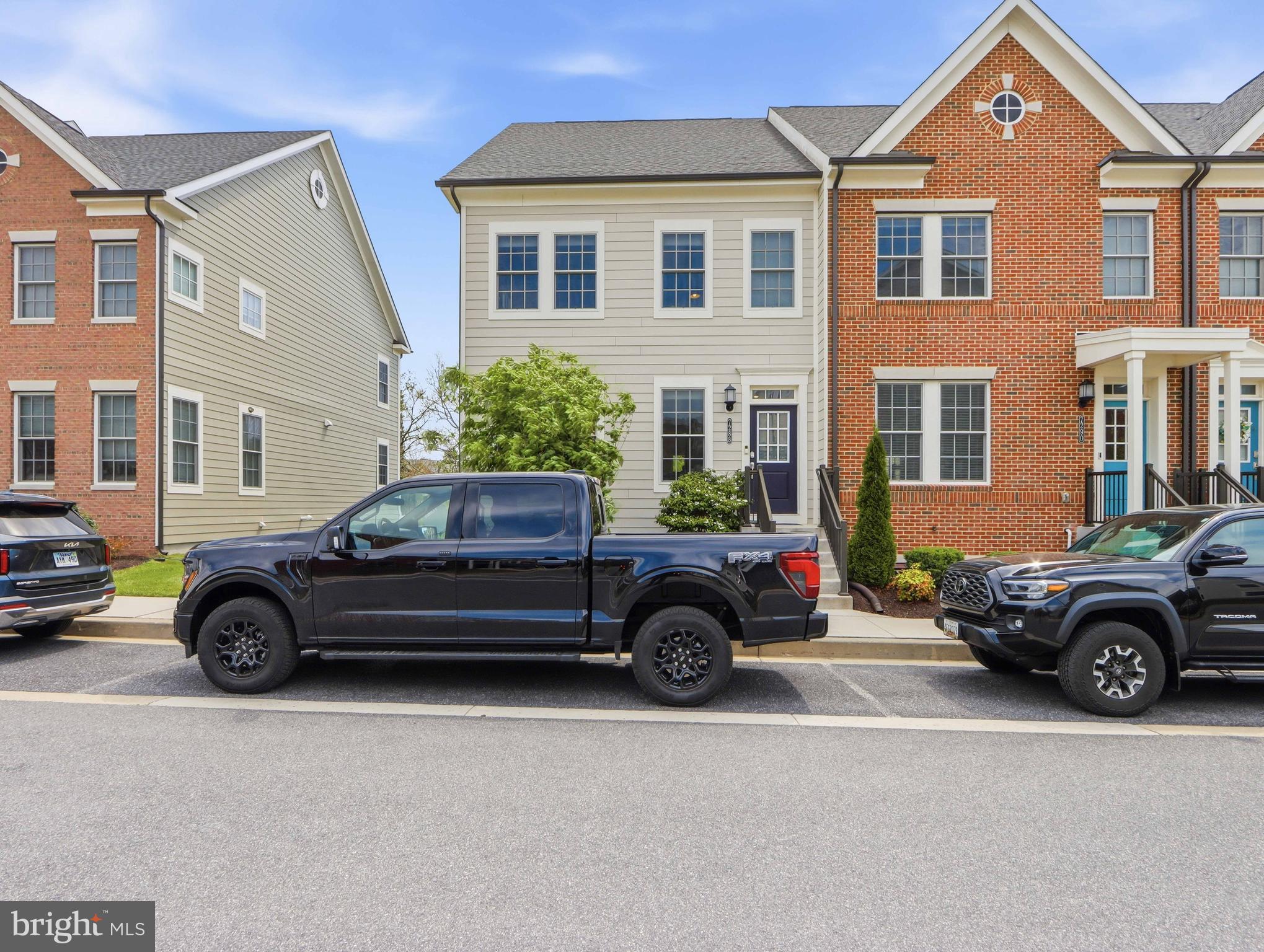 PARKSIDE AT WARFIELD - Residential
