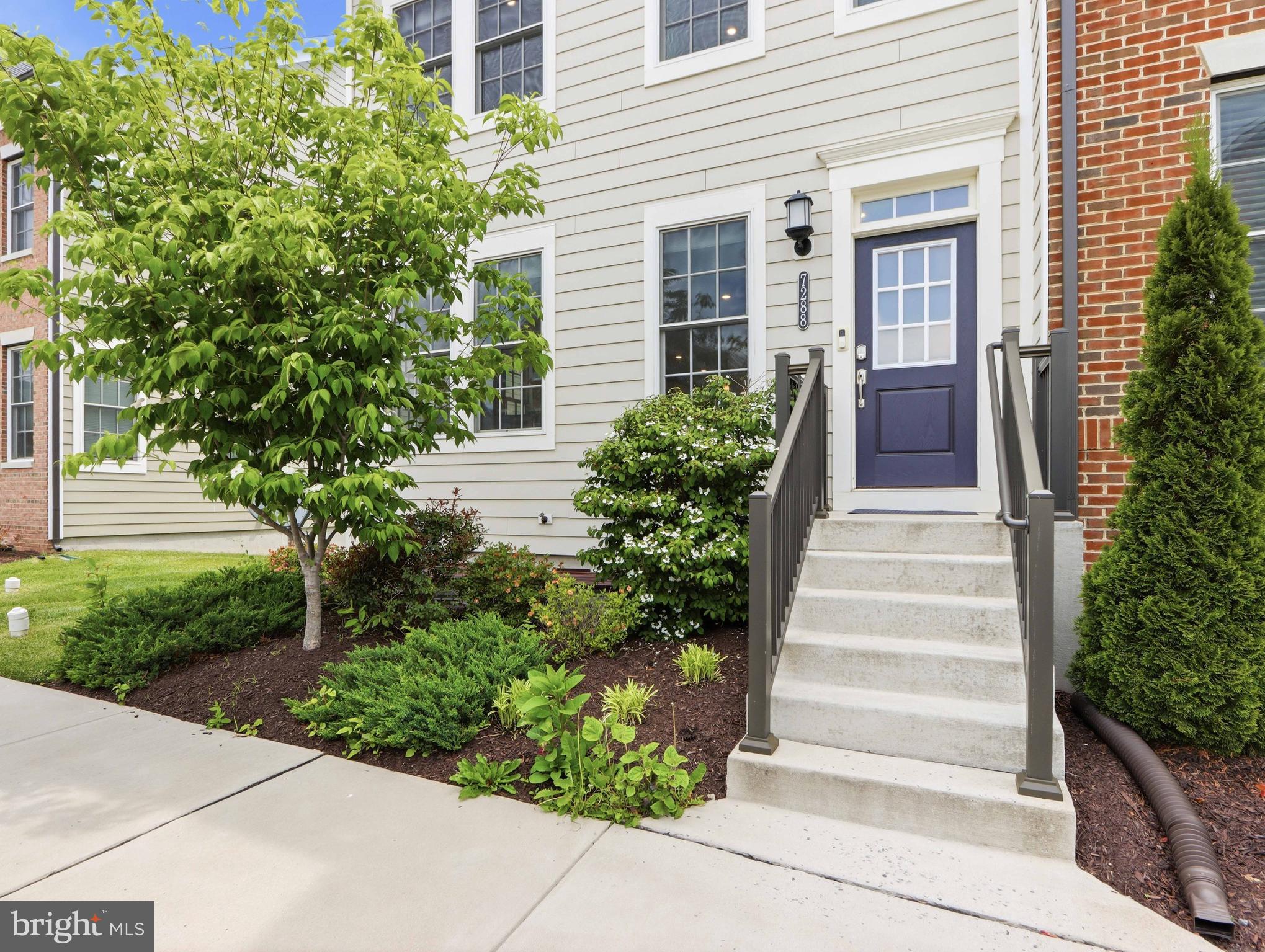 PARKSIDE AT WARFIELD - Residential