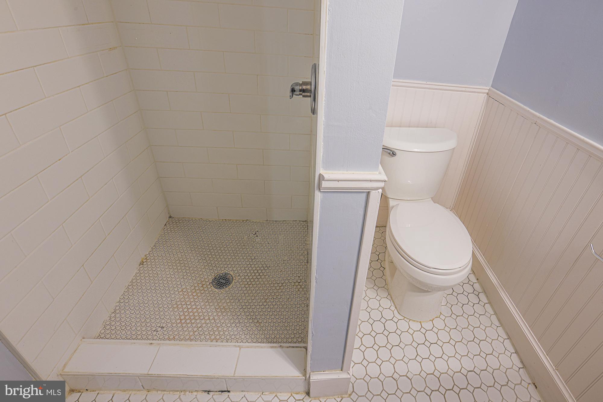 SYMINGTON AVENUE - Residential