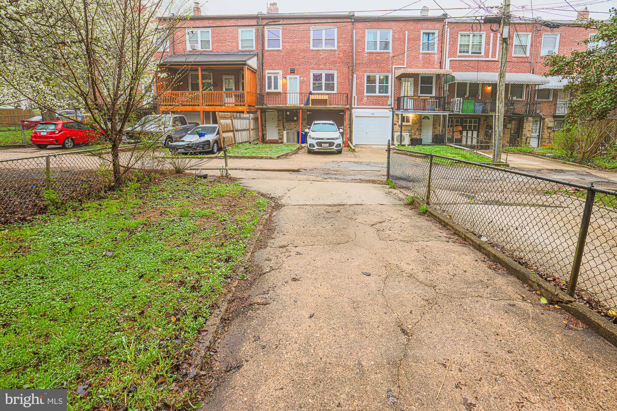 SYMINGTON AVENUE - Residential