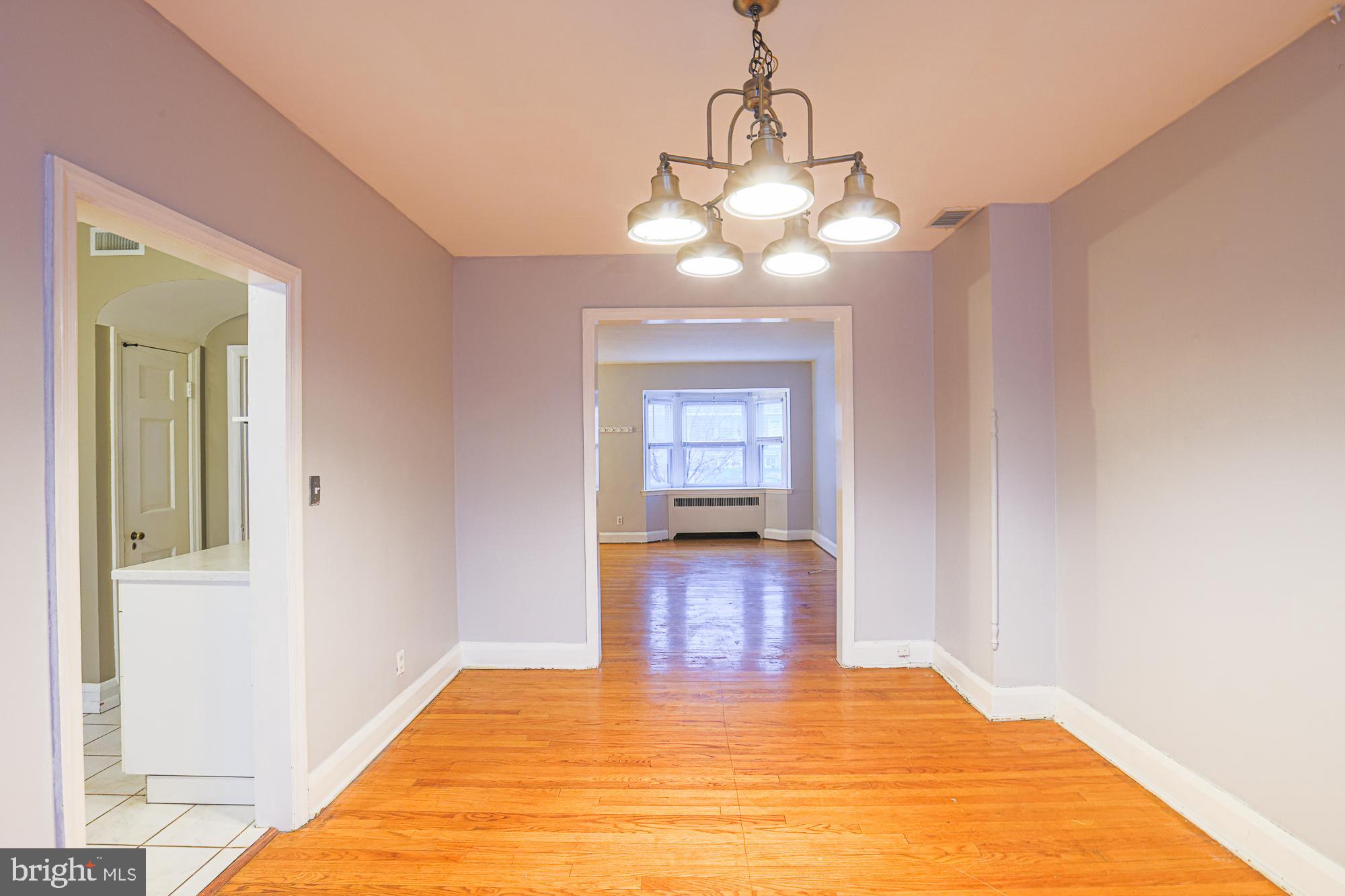 SYMINGTON AVENUE - Residential