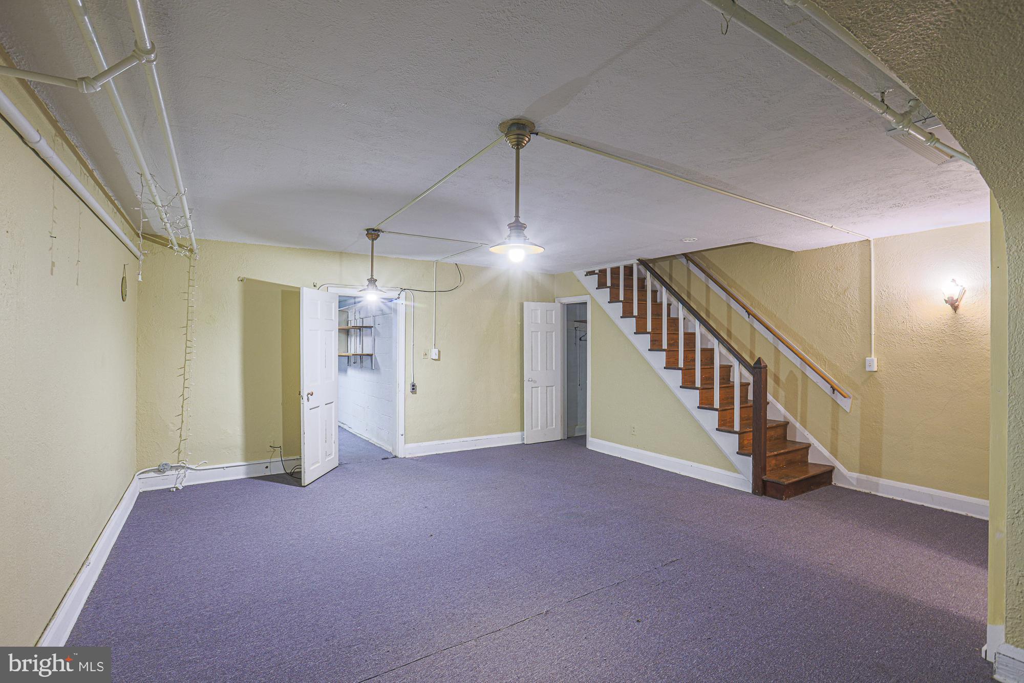 SYMINGTON AVENUE - Residential