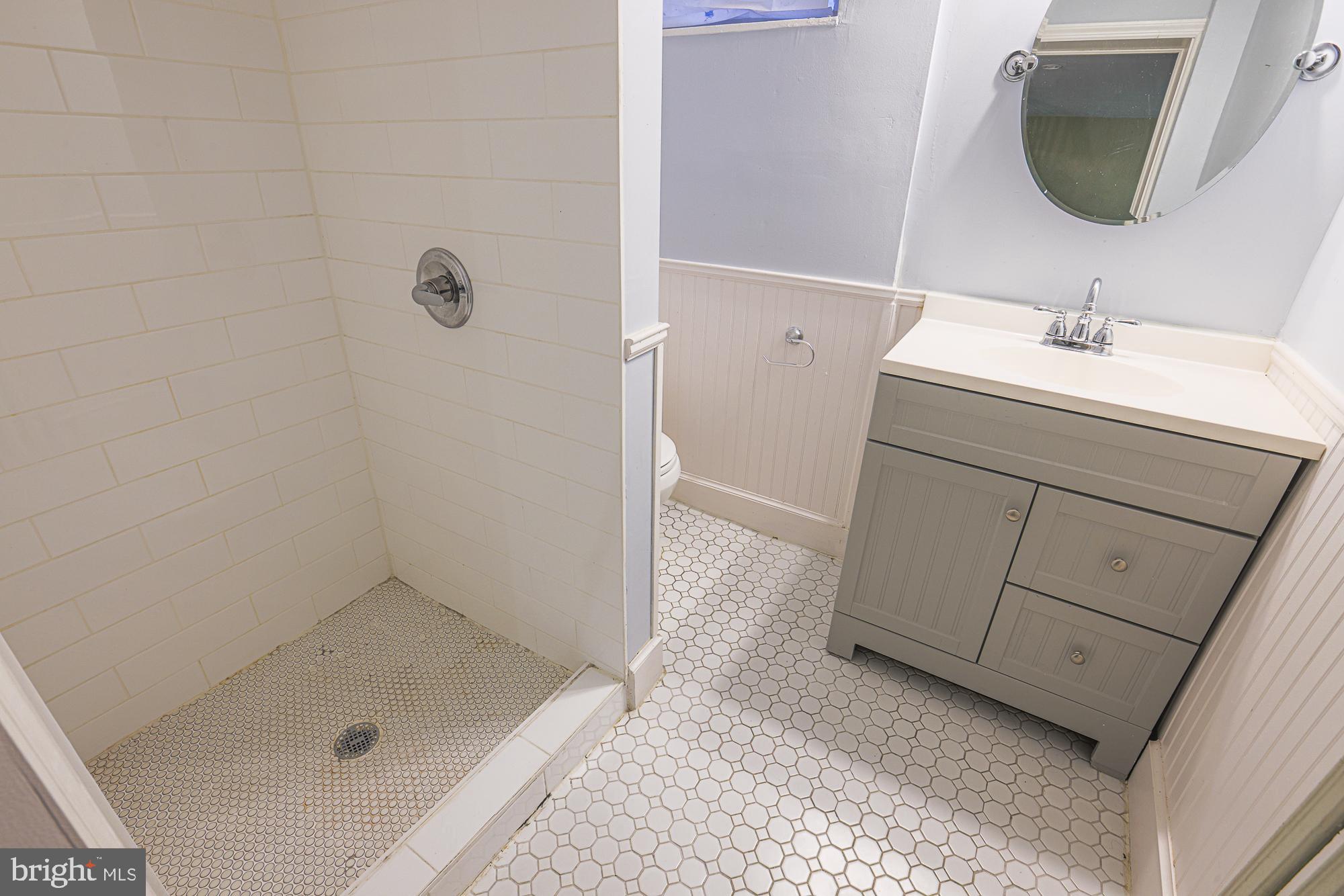 SYMINGTON AVENUE - Residential