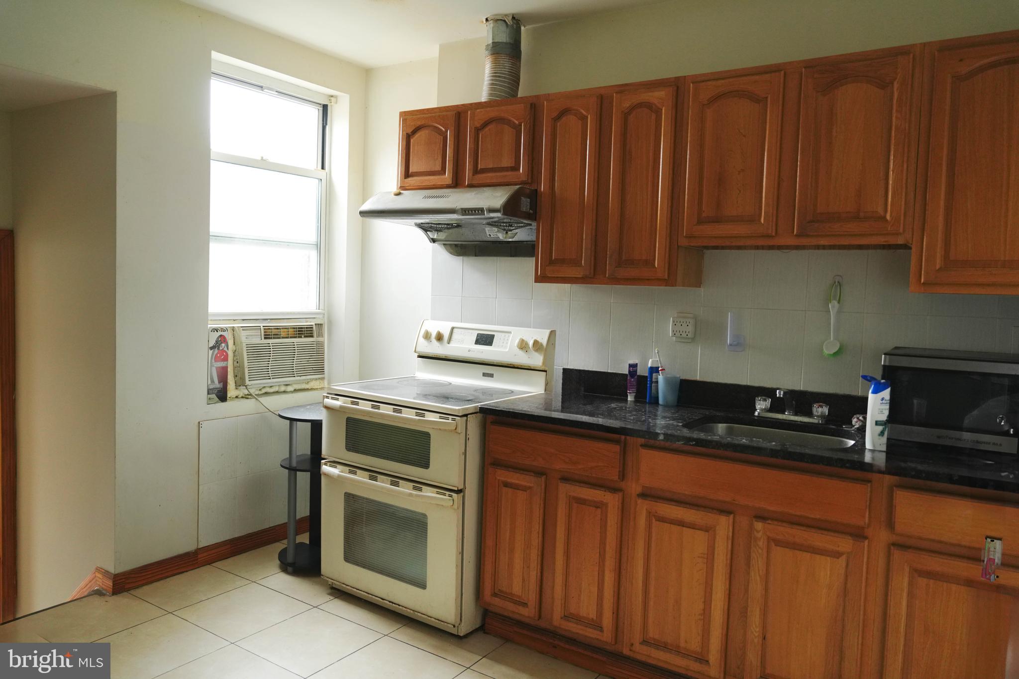 PHILADELPHIA - Residential Lease