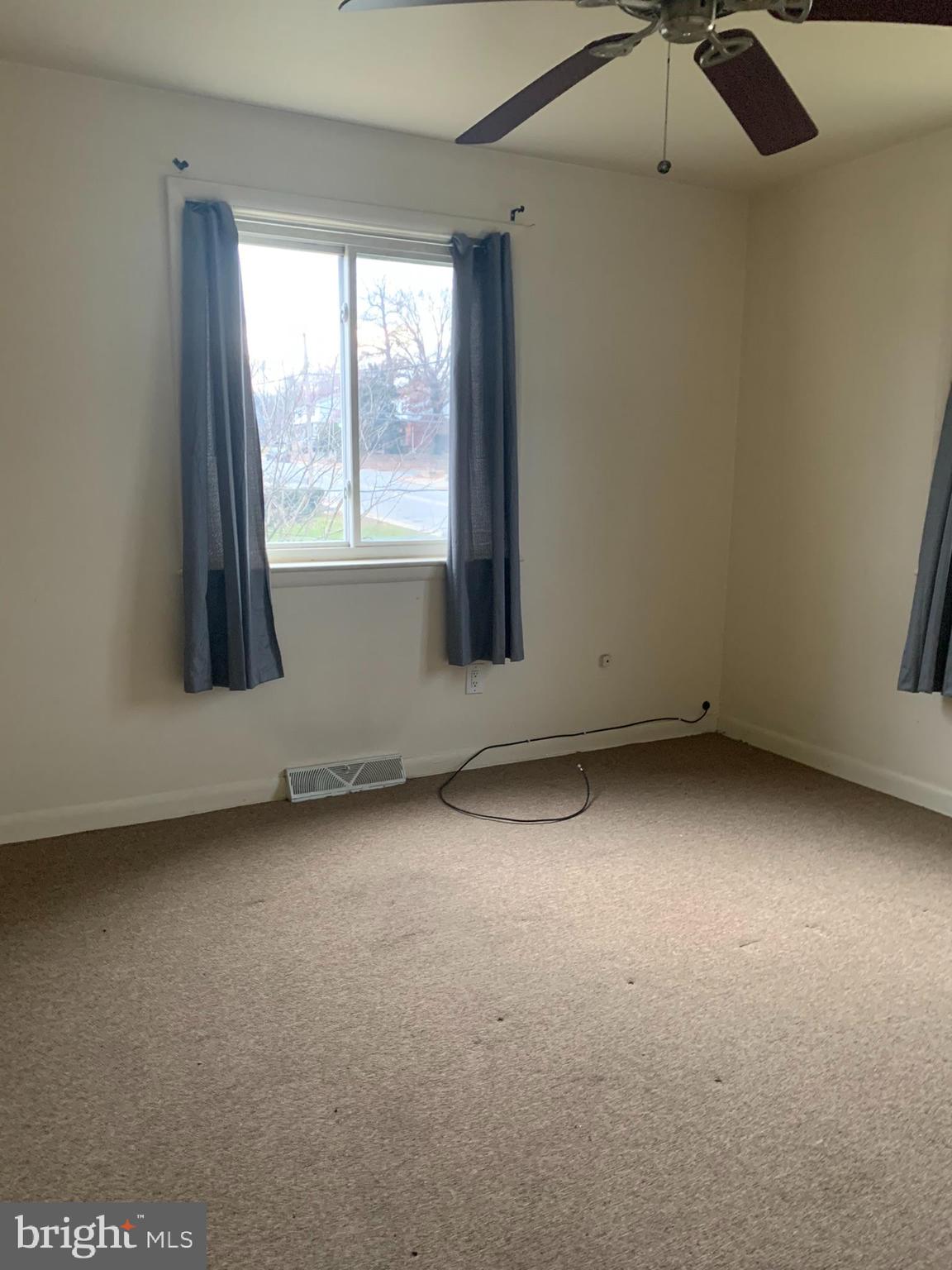 FRANKFORD - Residential Lease