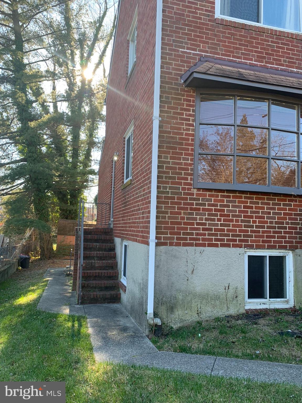 FRANKFORD - Residential Lease