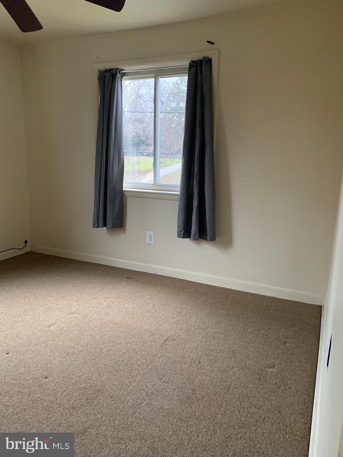 FRANKFORD - Residential Lease