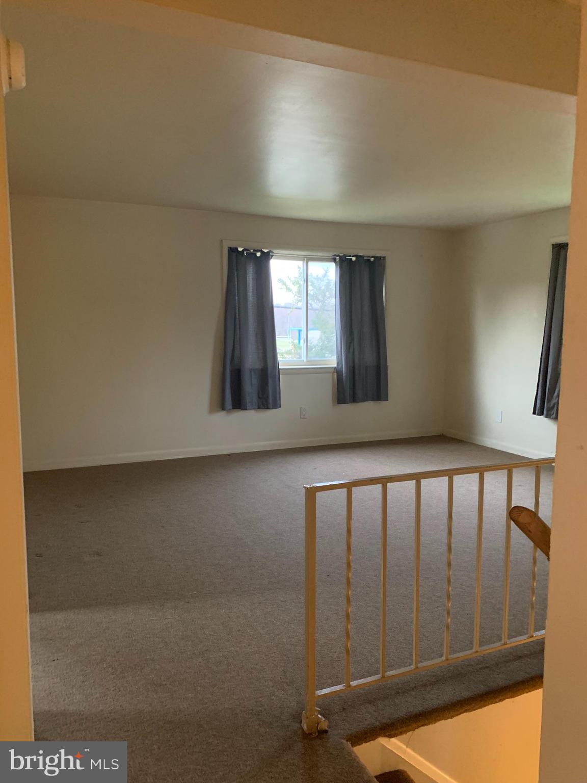 FRANKFORD - Residential Lease