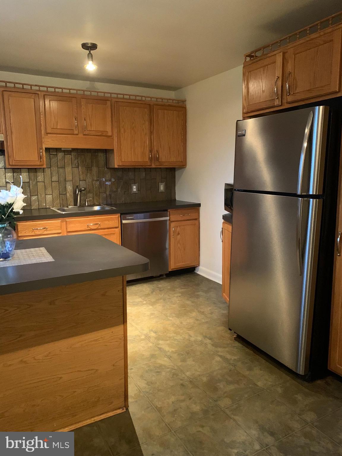 FRANKFORD - Residential Lease