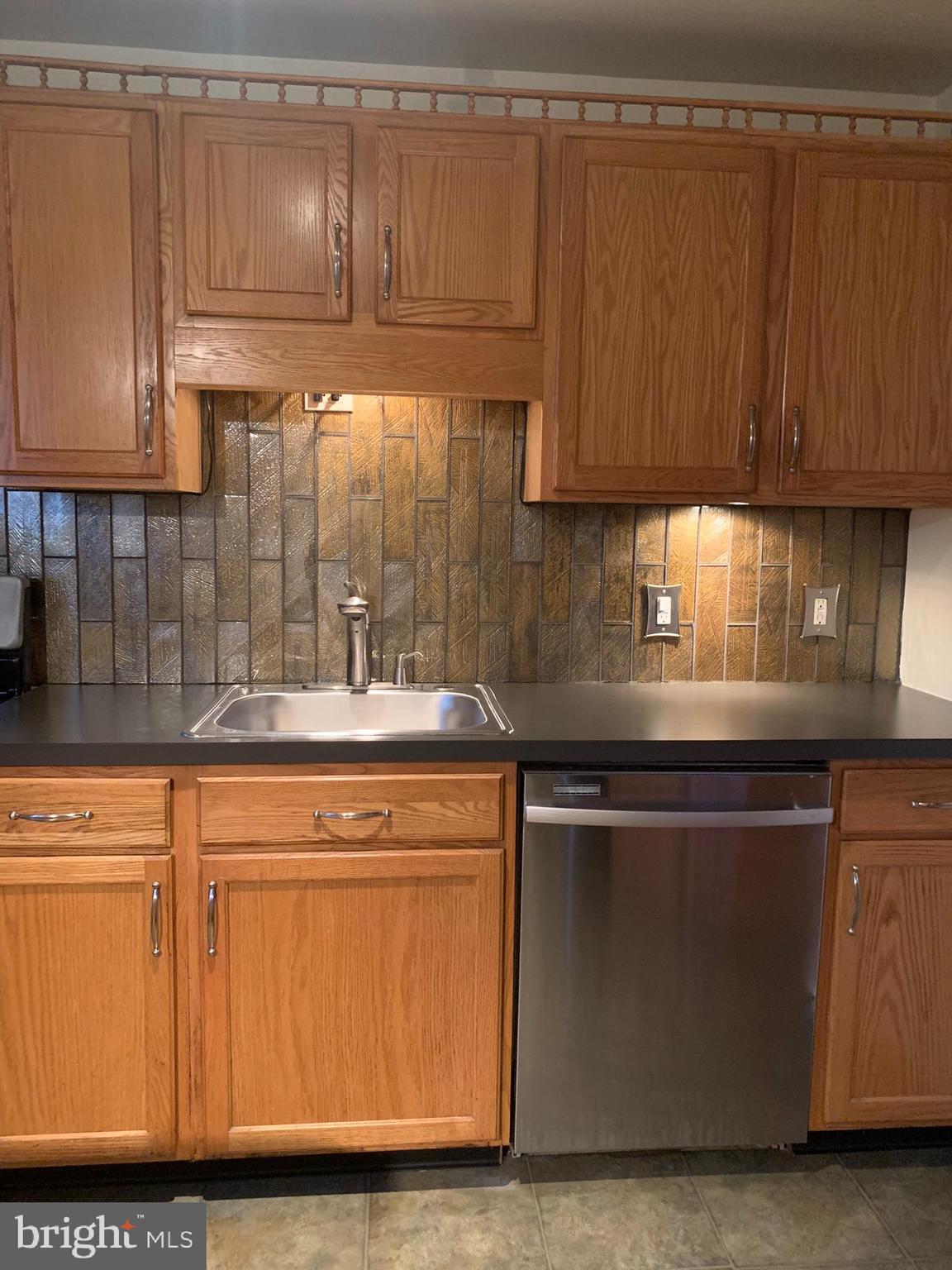 FRANKFORD - Residential Lease