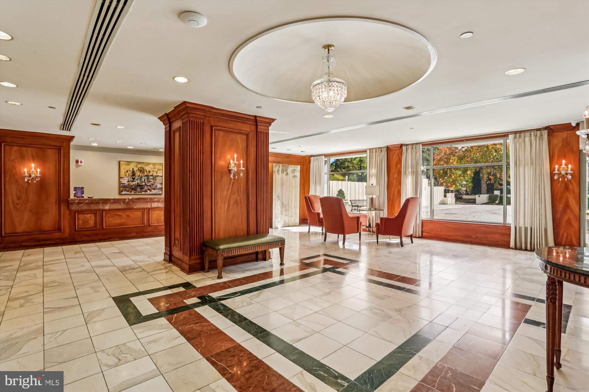 WHITLEY PARK CONDOMINIUM - Residential