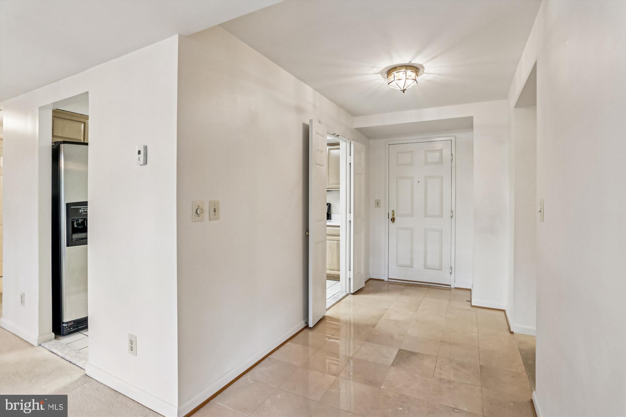 WHITLEY PARK CONDOMINIUM - Residential