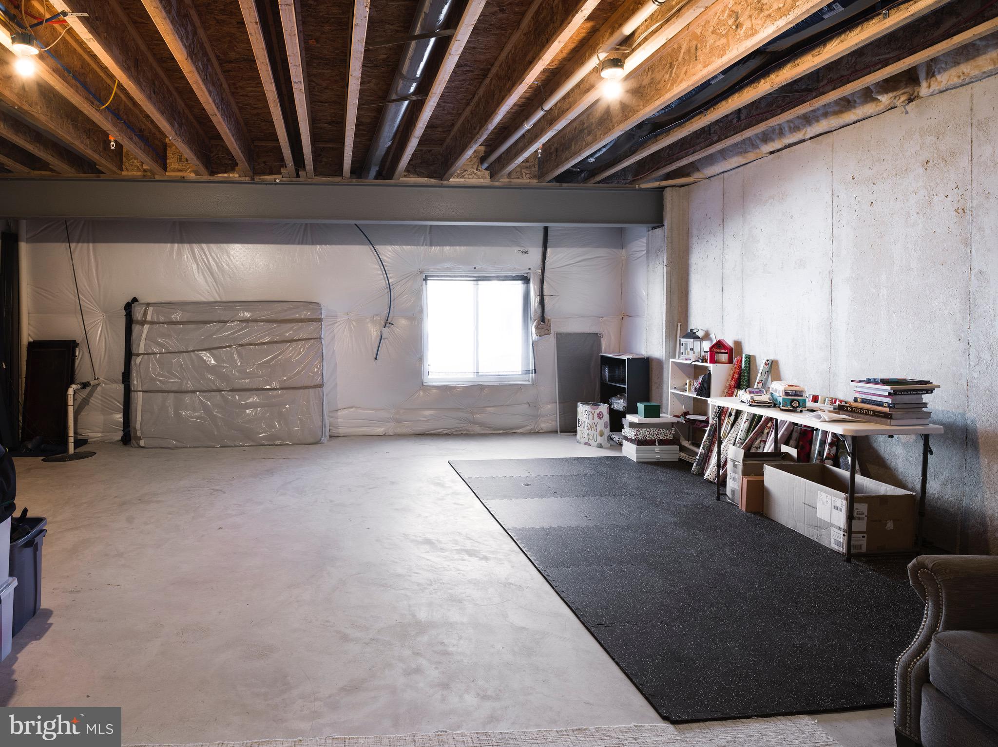 OAKS AT LAFAYETTE HILL - Residential