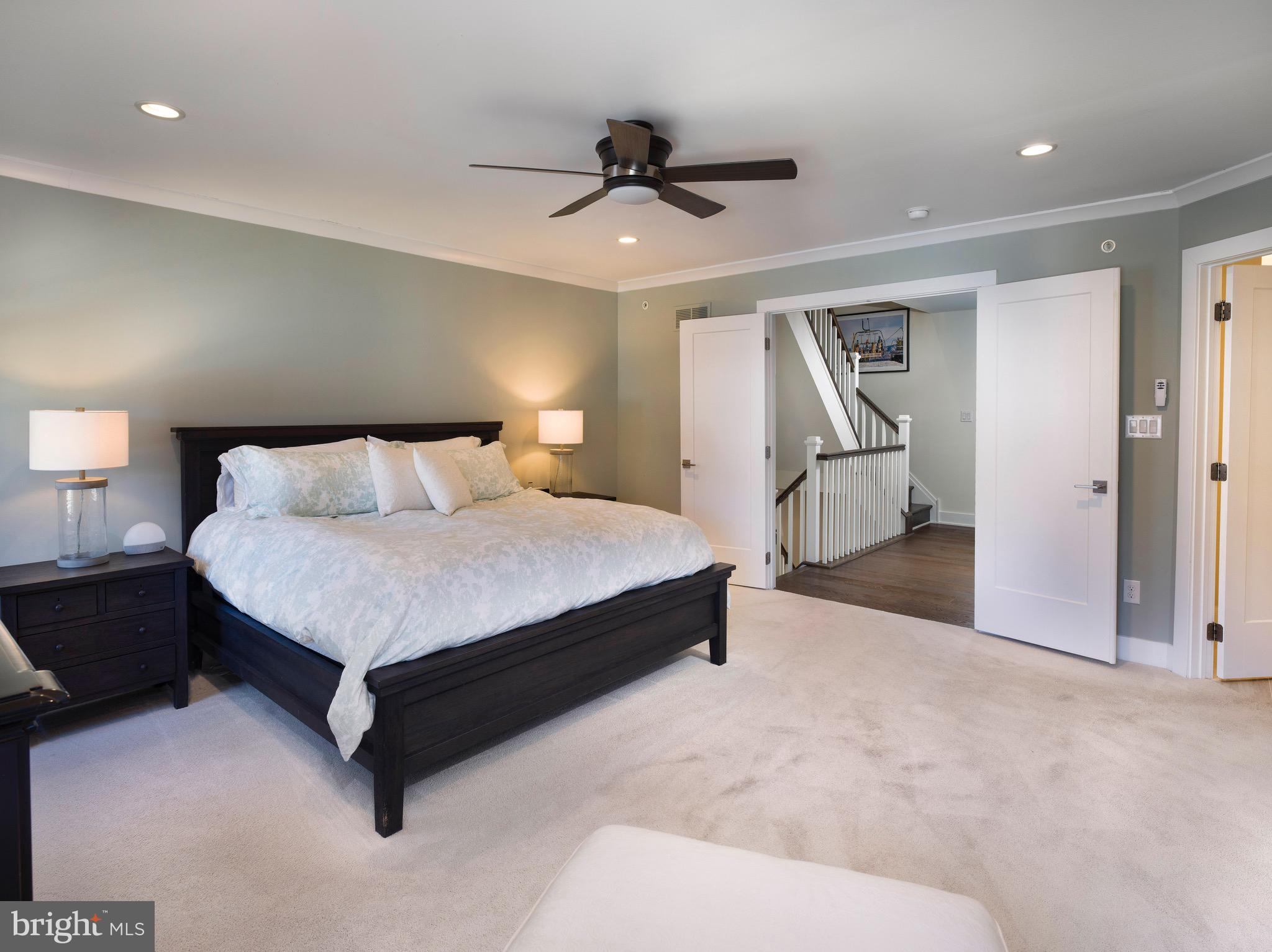 OAKS AT LAFAYETTE HILL - Residential