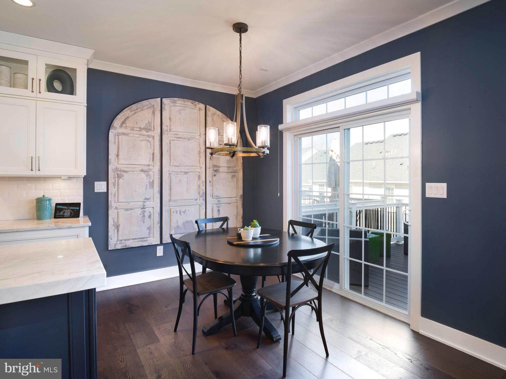 OAKS AT LAFAYETTE HILL - Residential