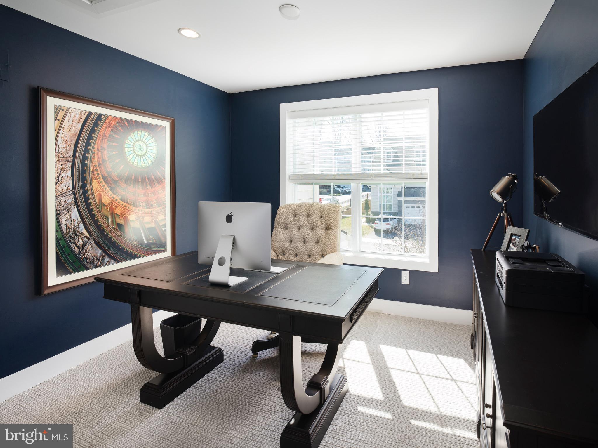 OAKS AT LAFAYETTE HILL - Residential