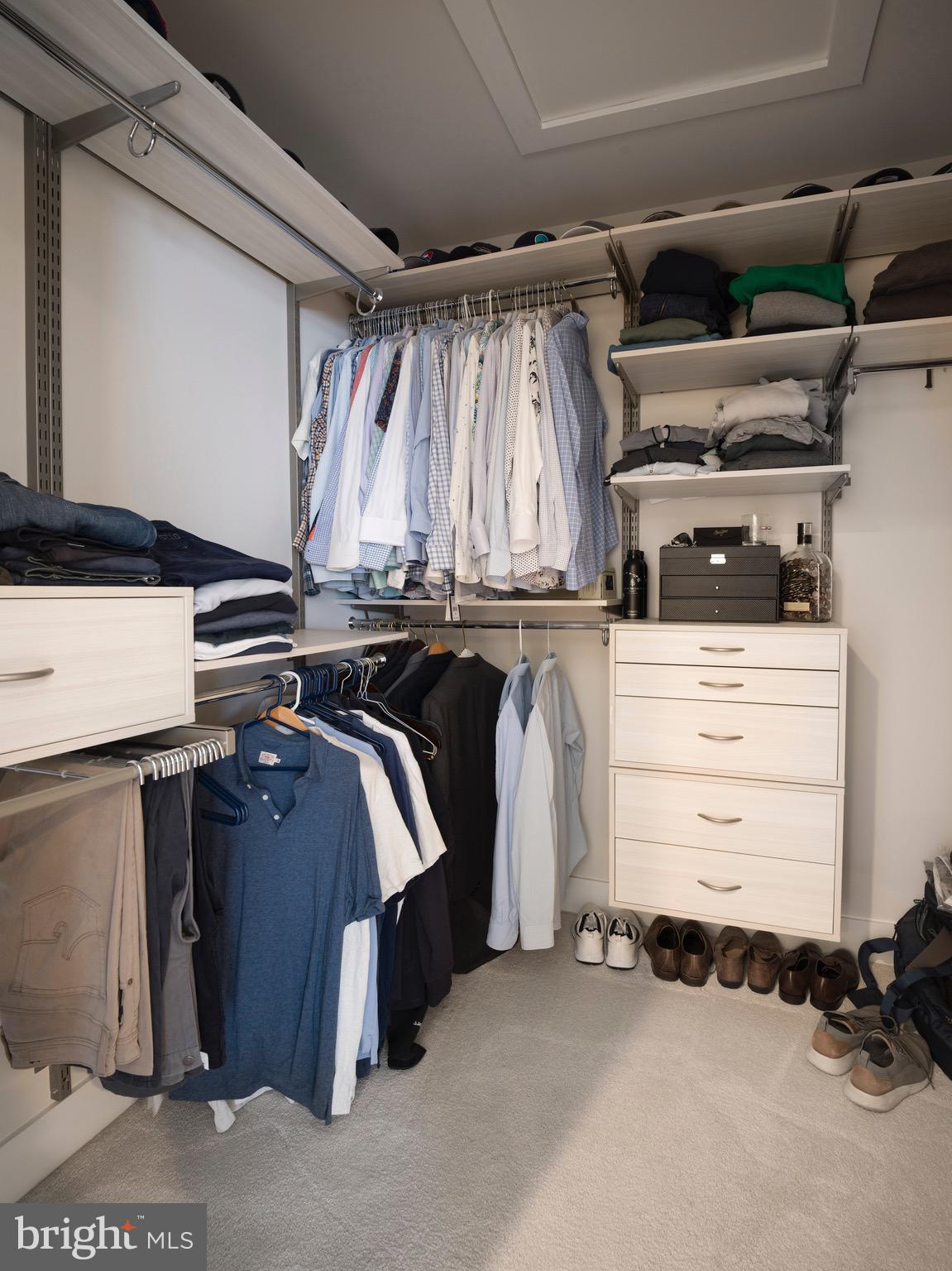 OAKS AT LAFAYETTE HILL - Residential