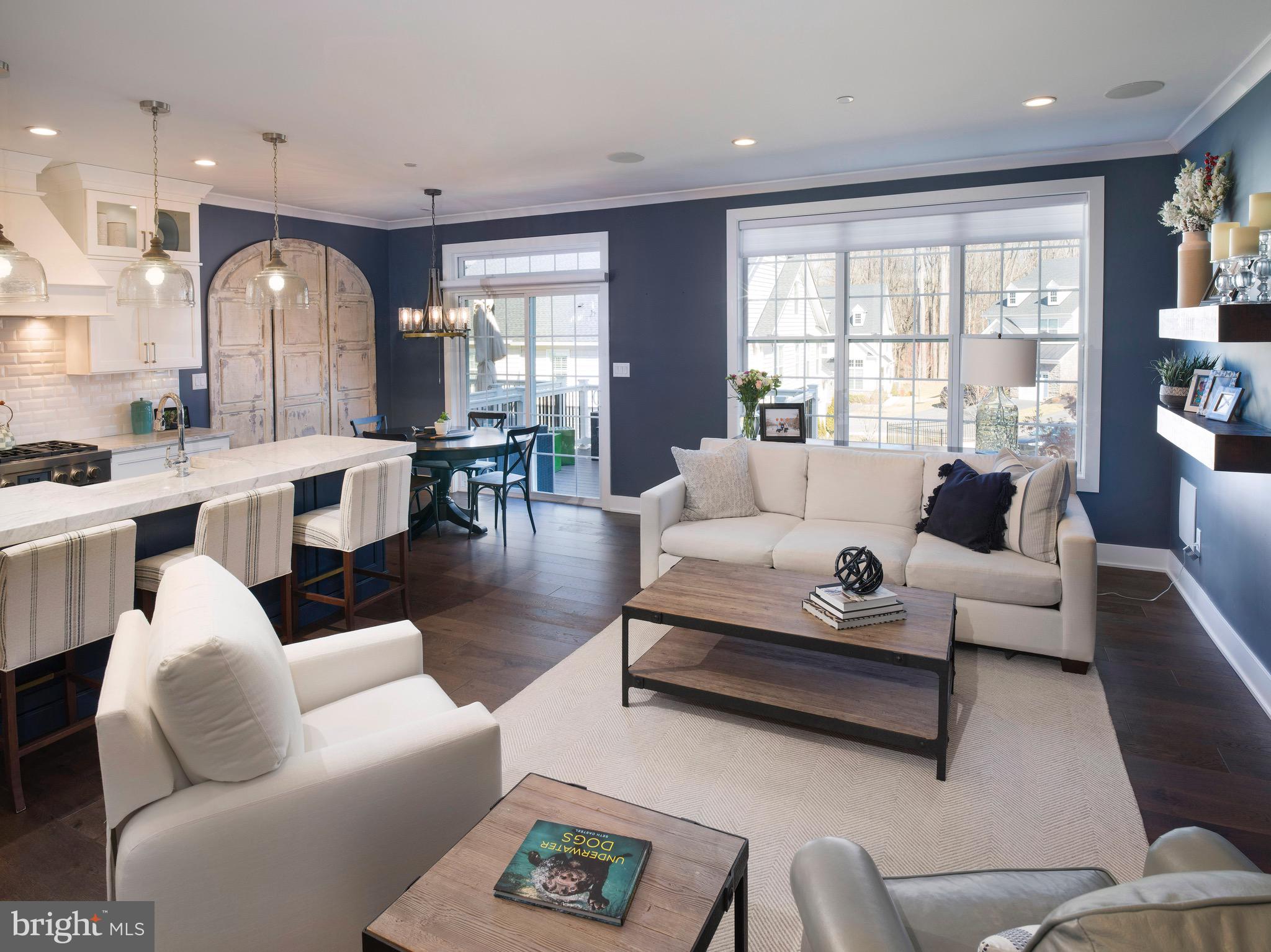 OAKS AT LAFAYETTE HILL - Residential