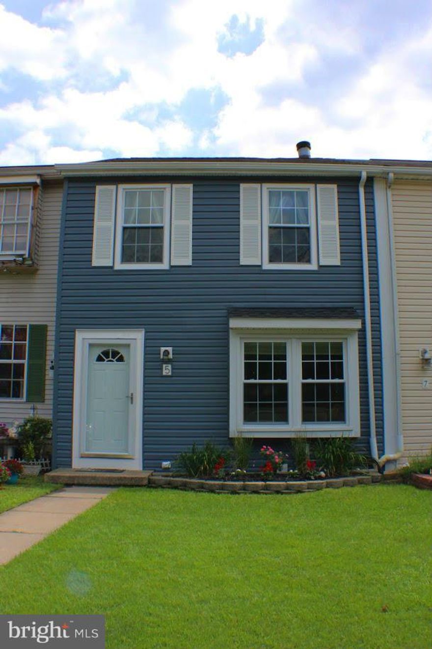 Gleaming hardwood floors greet you as you enter this impeccably kept home.  The bright living room leads to an open dining area and beautifully updated kitchen with stainless steel appliances and granite.  French doors take you out to the screened-in deck offering maint. free decking.  LL family room with fireplace.  Rear yard backs to open community space.  1 Yr. Warranty!  Welcome Home!!