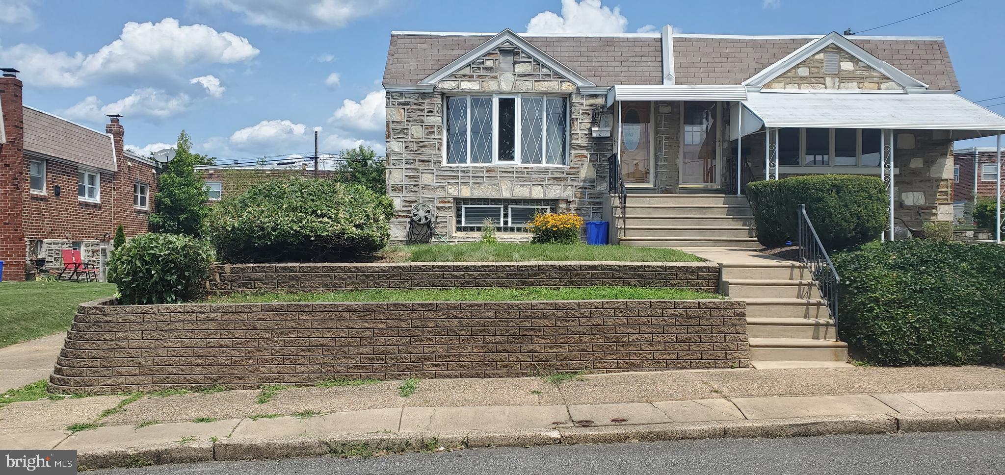 CRISPIN MANOR - Residential