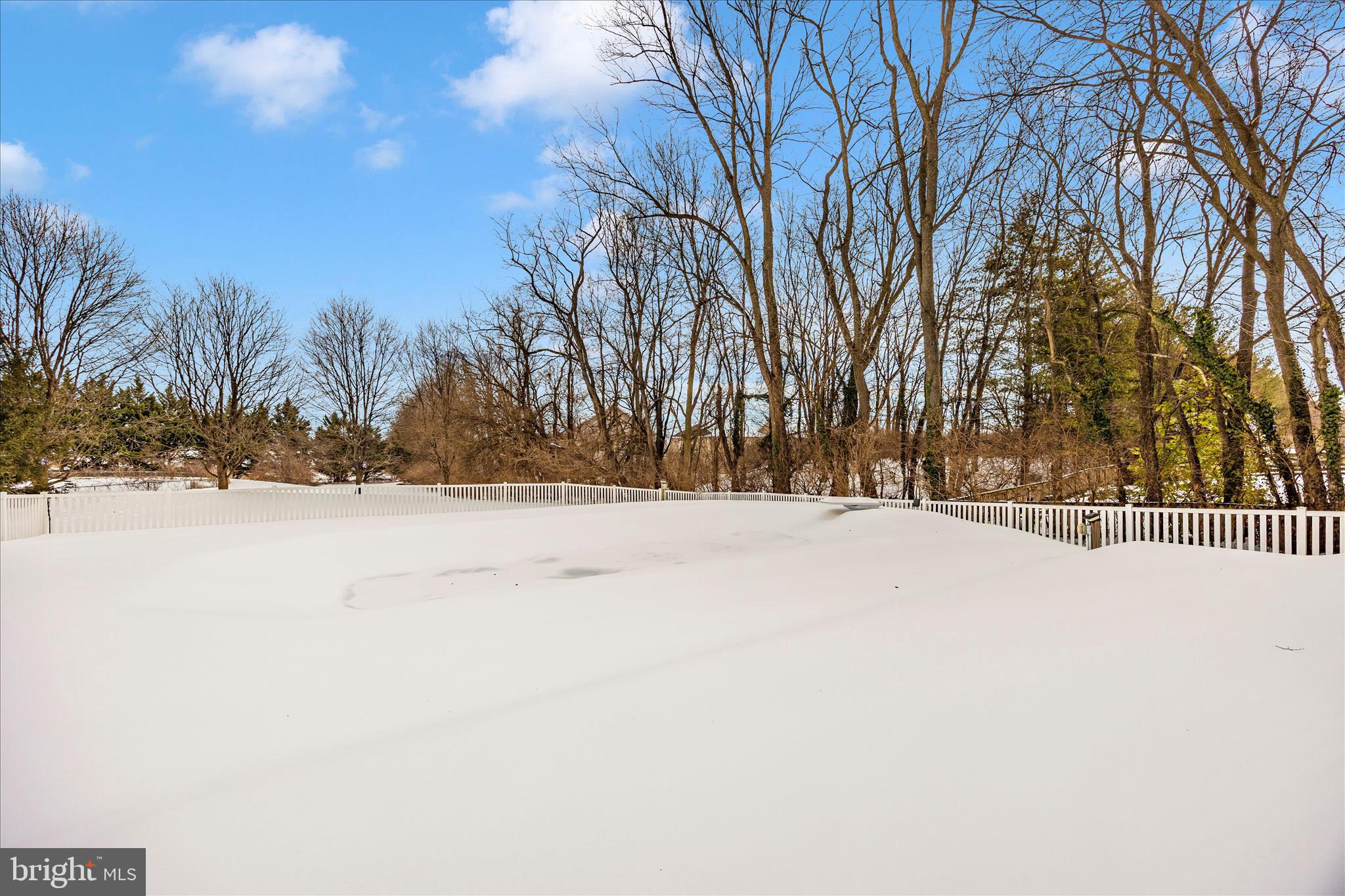 RIVER CREST - Residential