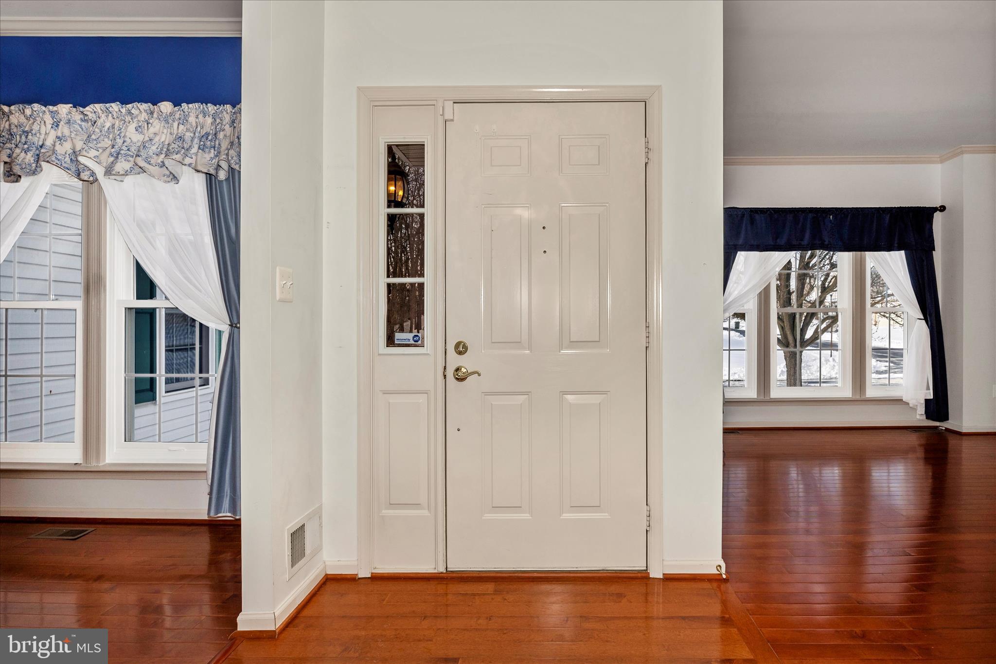 RIVER CREST - Residential