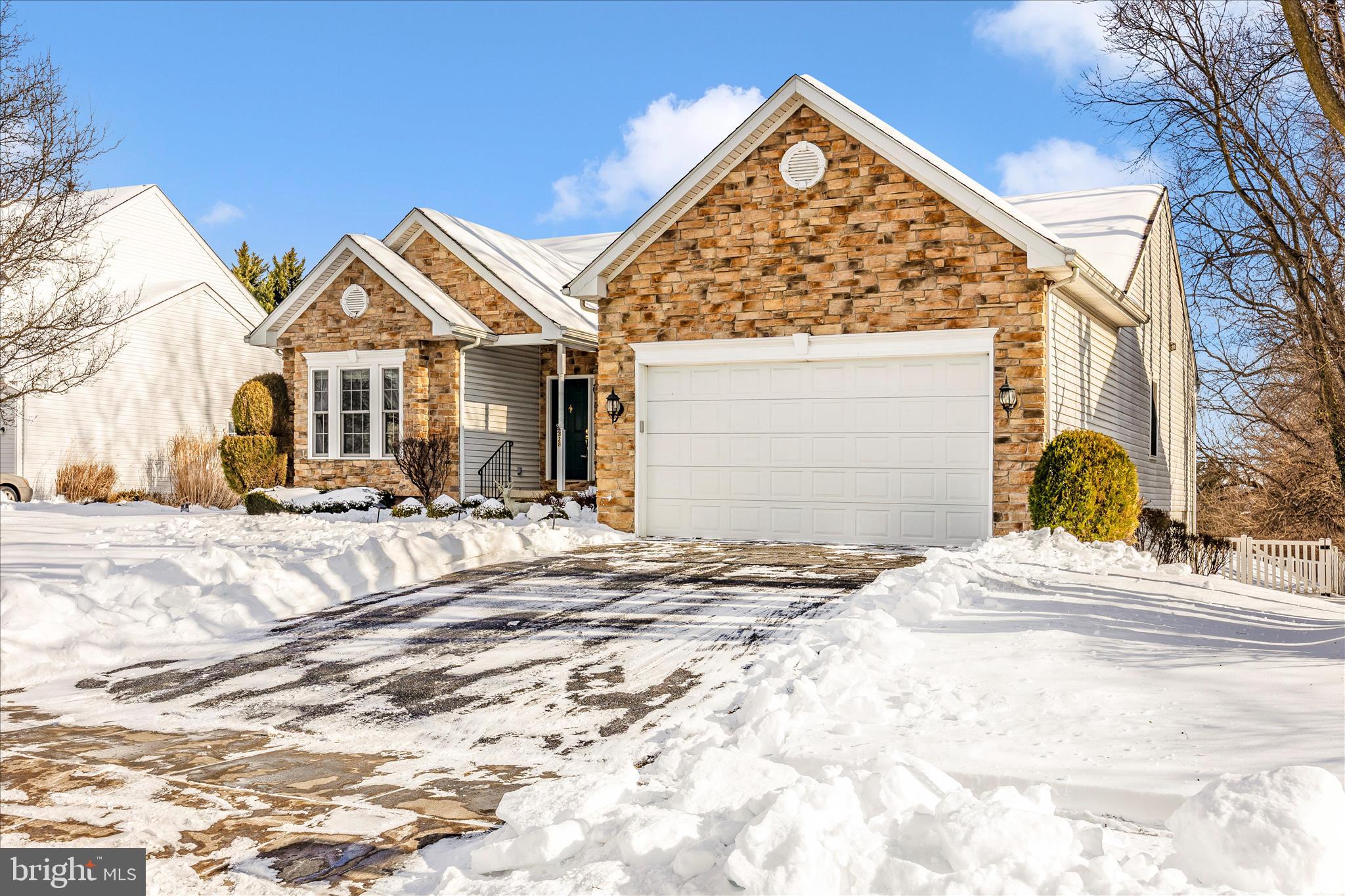 RIVER CREST - Residential