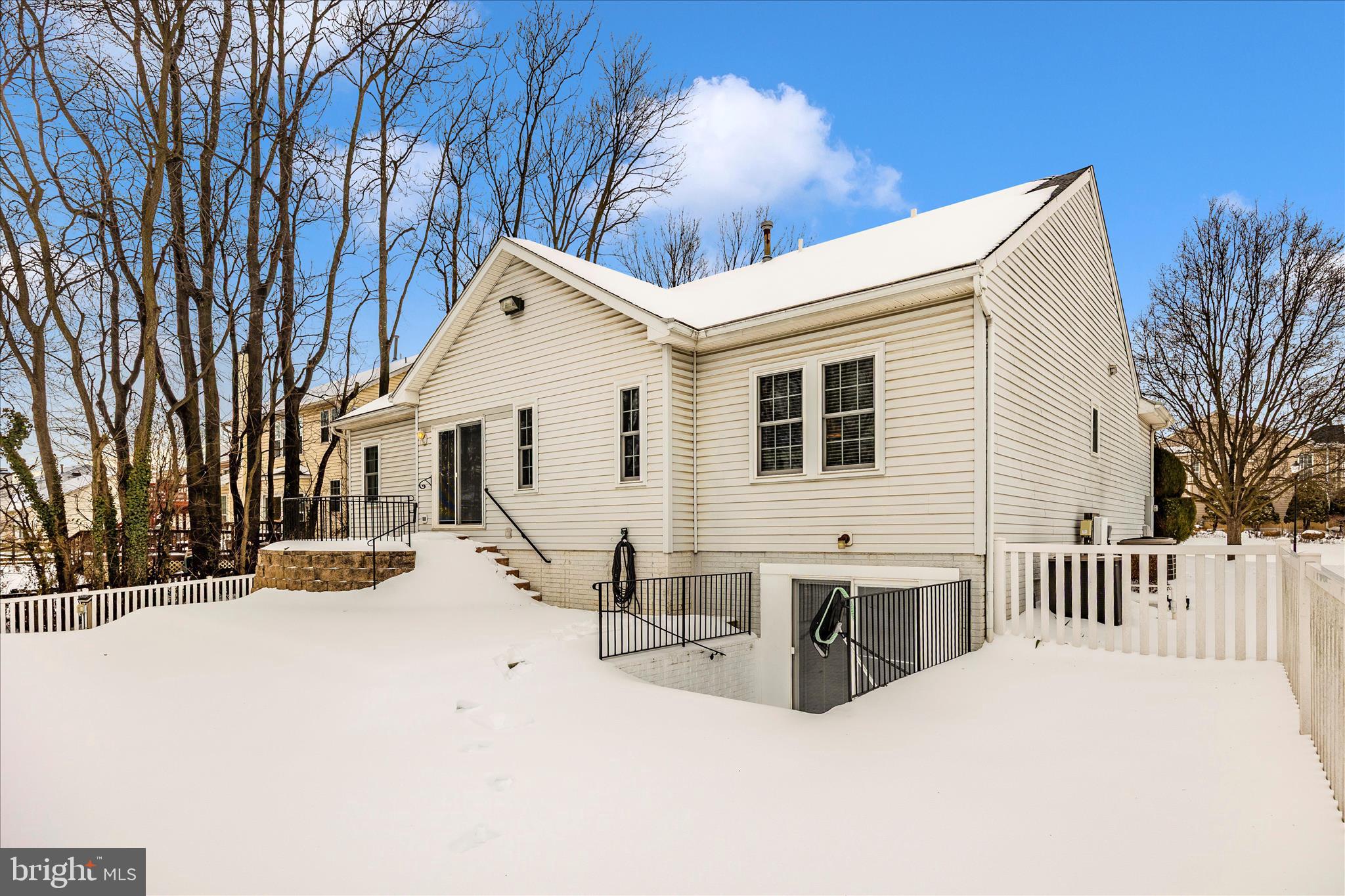 RIVER CREST - Residential