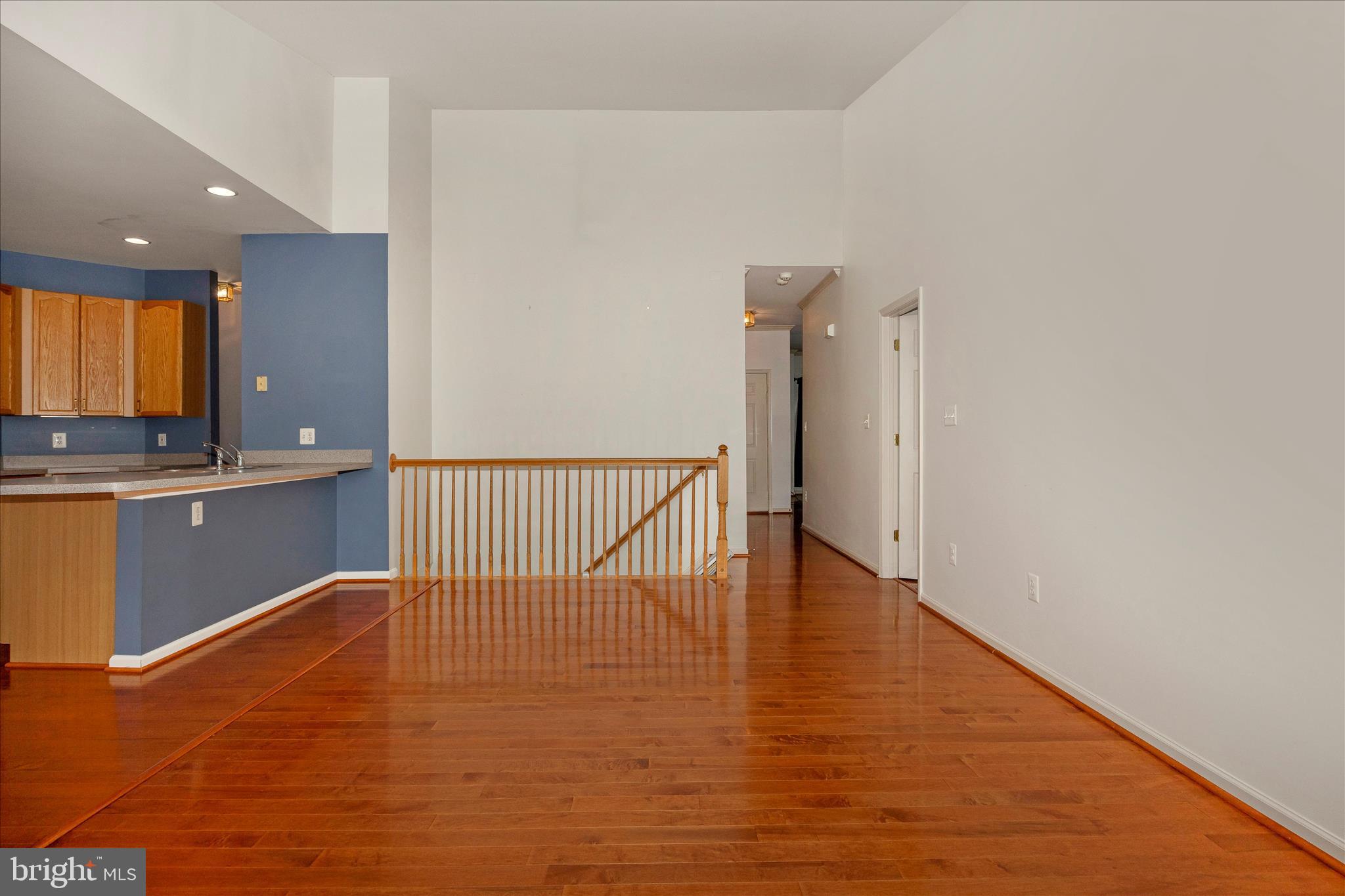 RIVER CREST - Residential