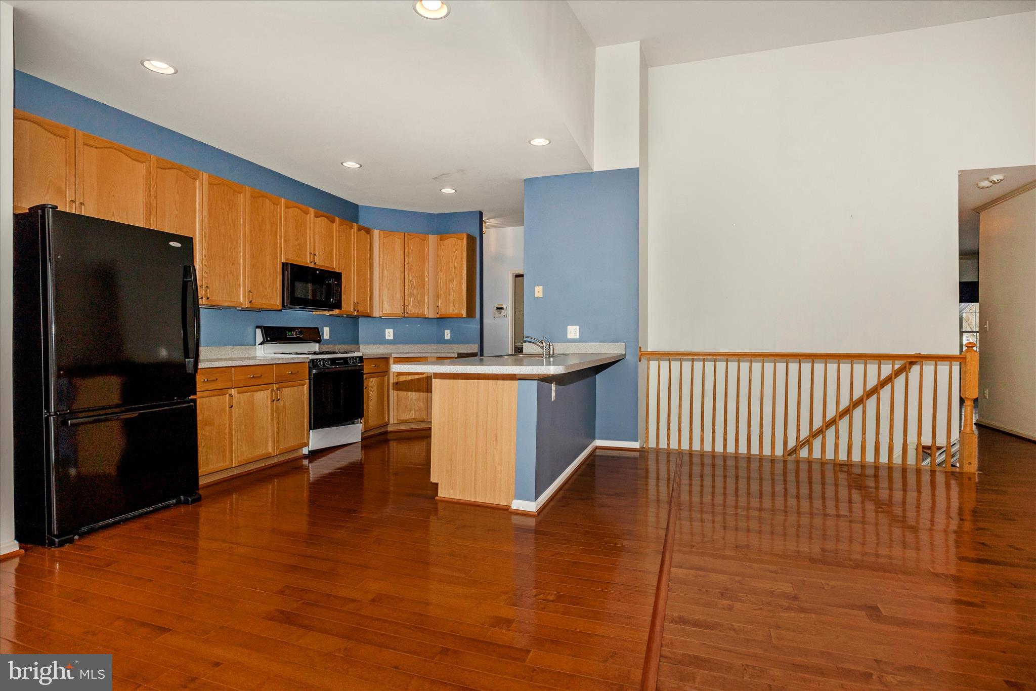 RIVER CREST - Residential