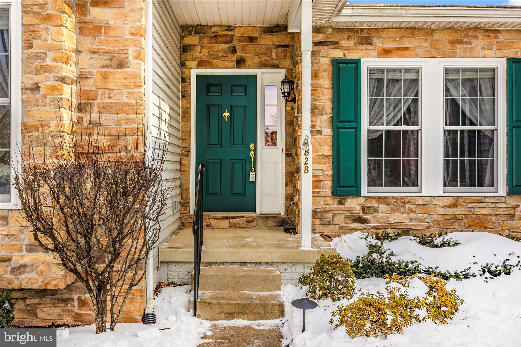 RIVER CREST - Residential