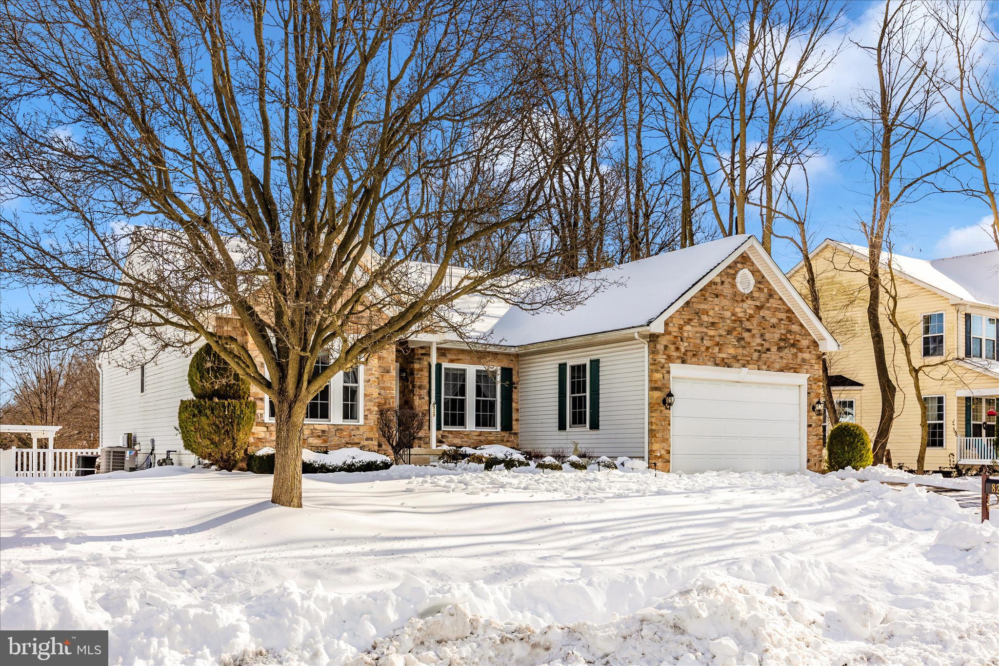 RIVER CREST - Residential