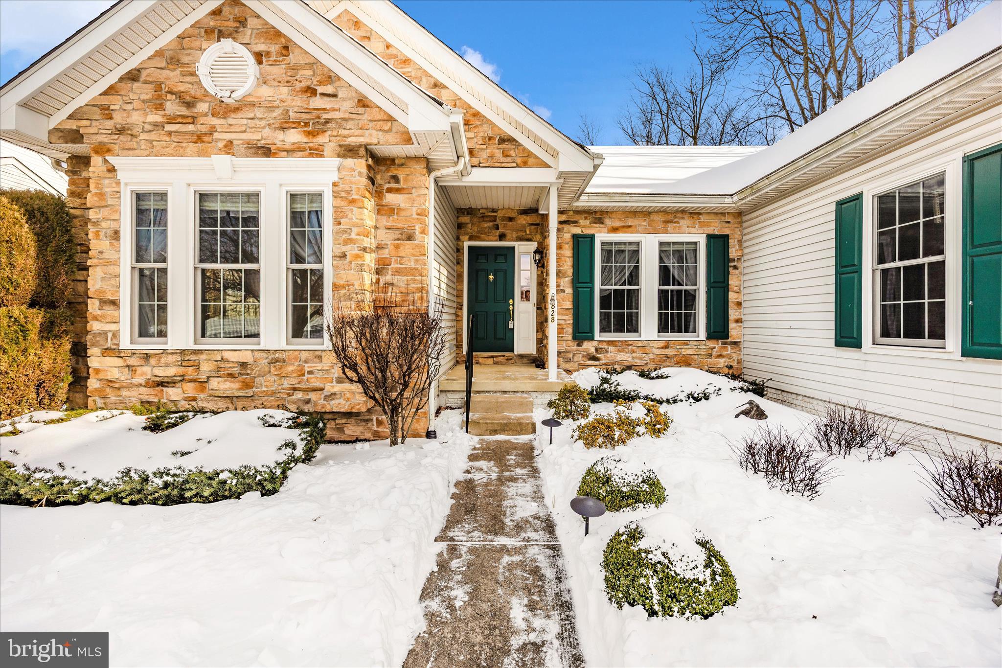 RIVER CREST - Residential