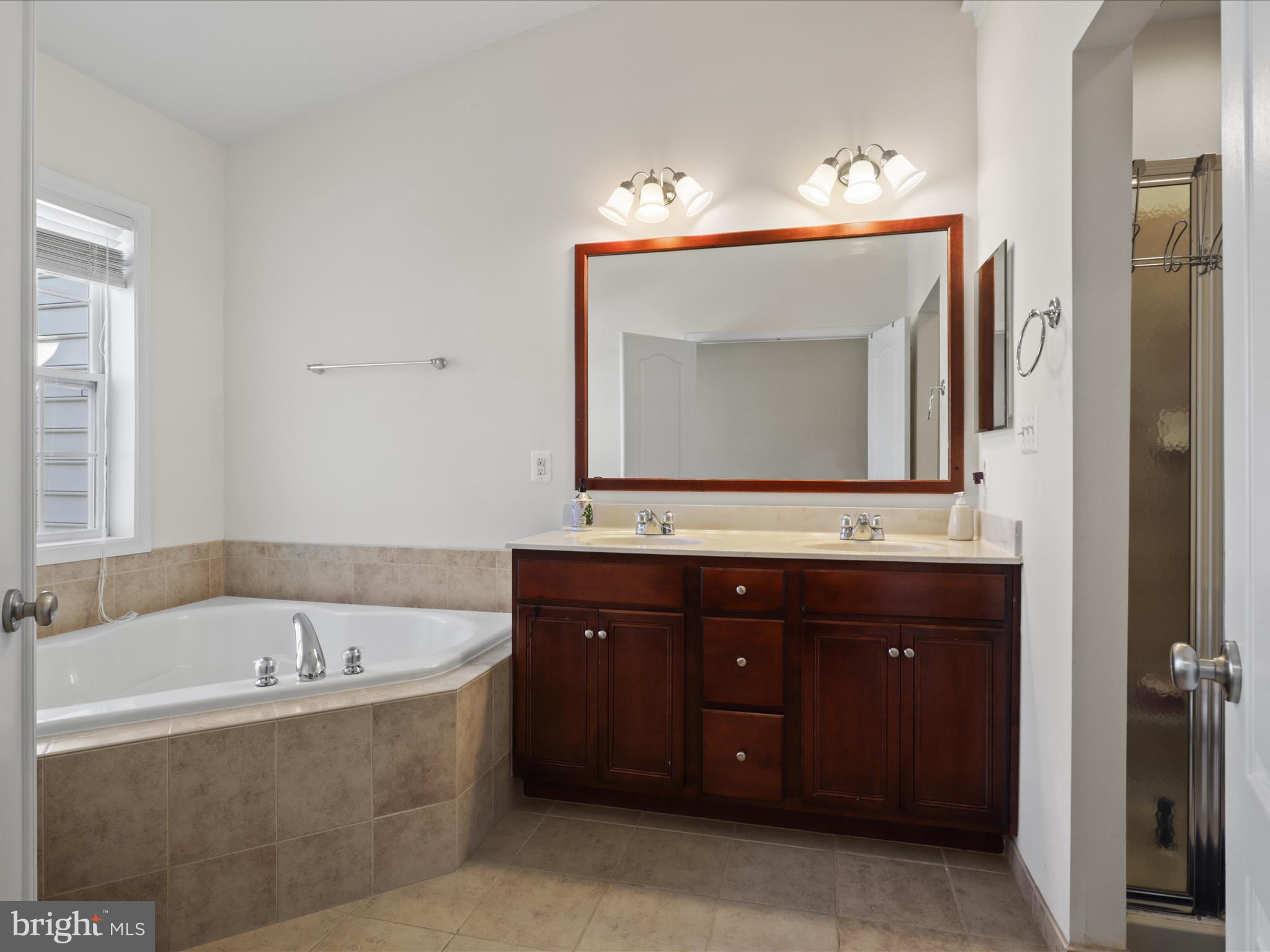 LOUDOUN VALLEY ESTATES 2 - Residential