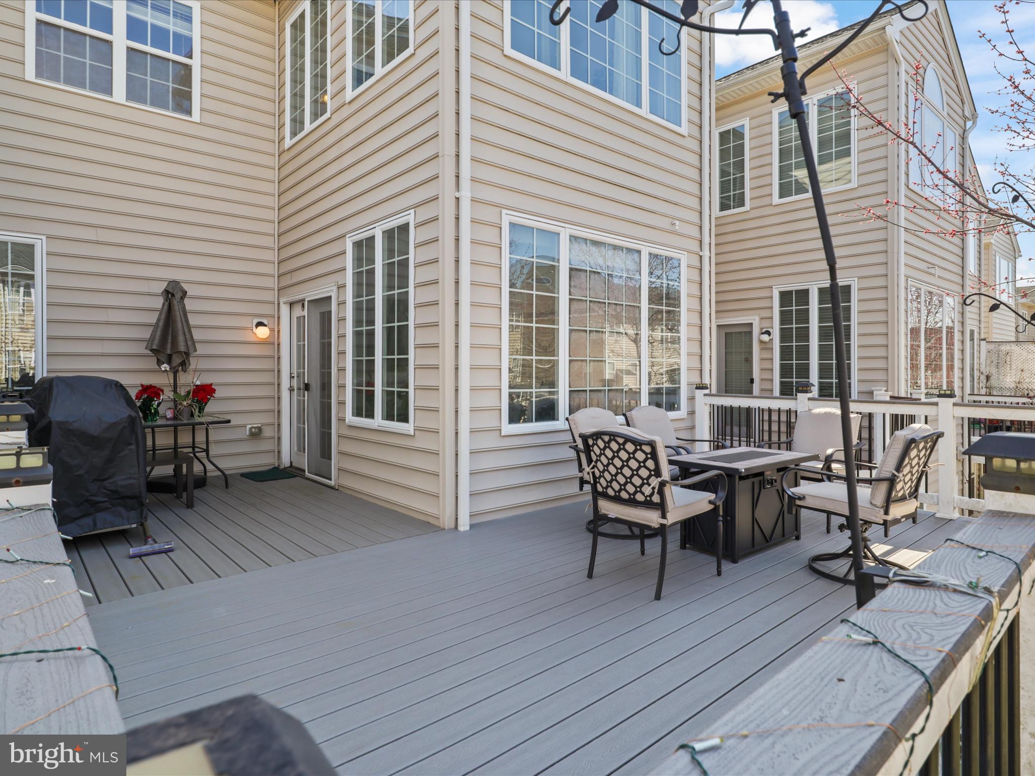 LOUDOUN VALLEY ESTATES 2 - Residential