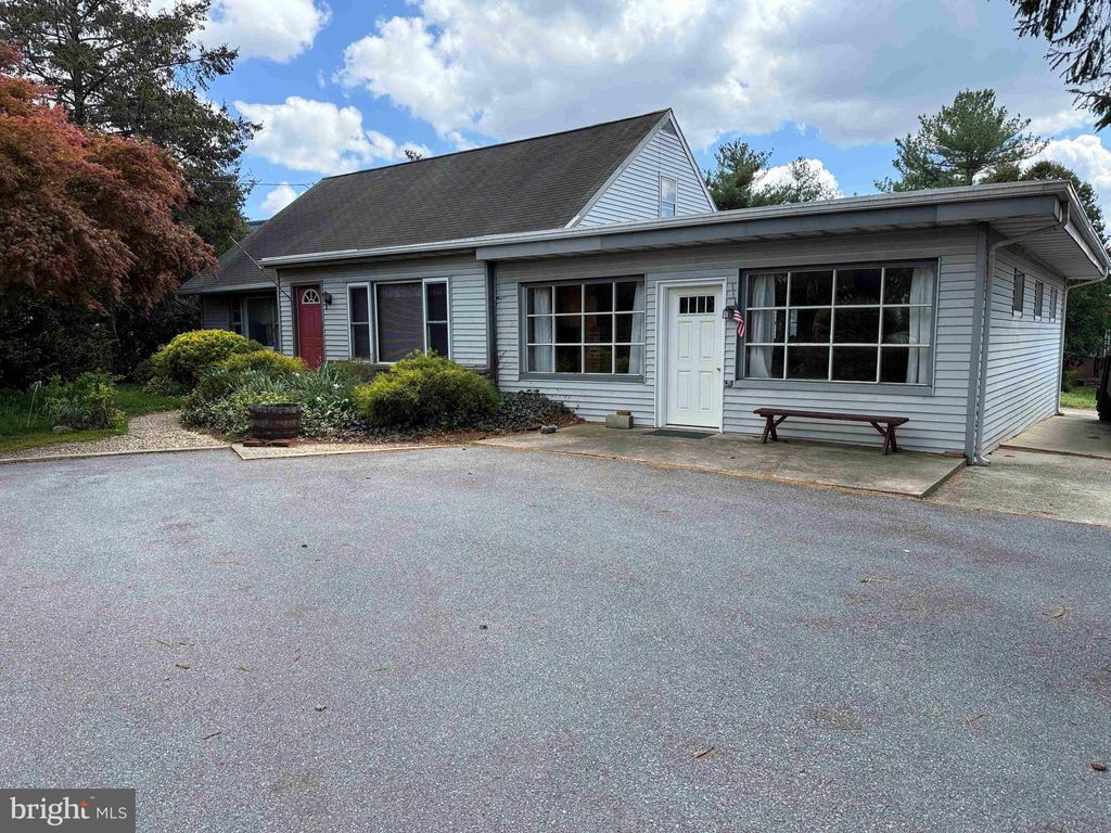 Photo of 354 E Main Street, LEOLA, PA 17540 (MLS # PALA2088310)