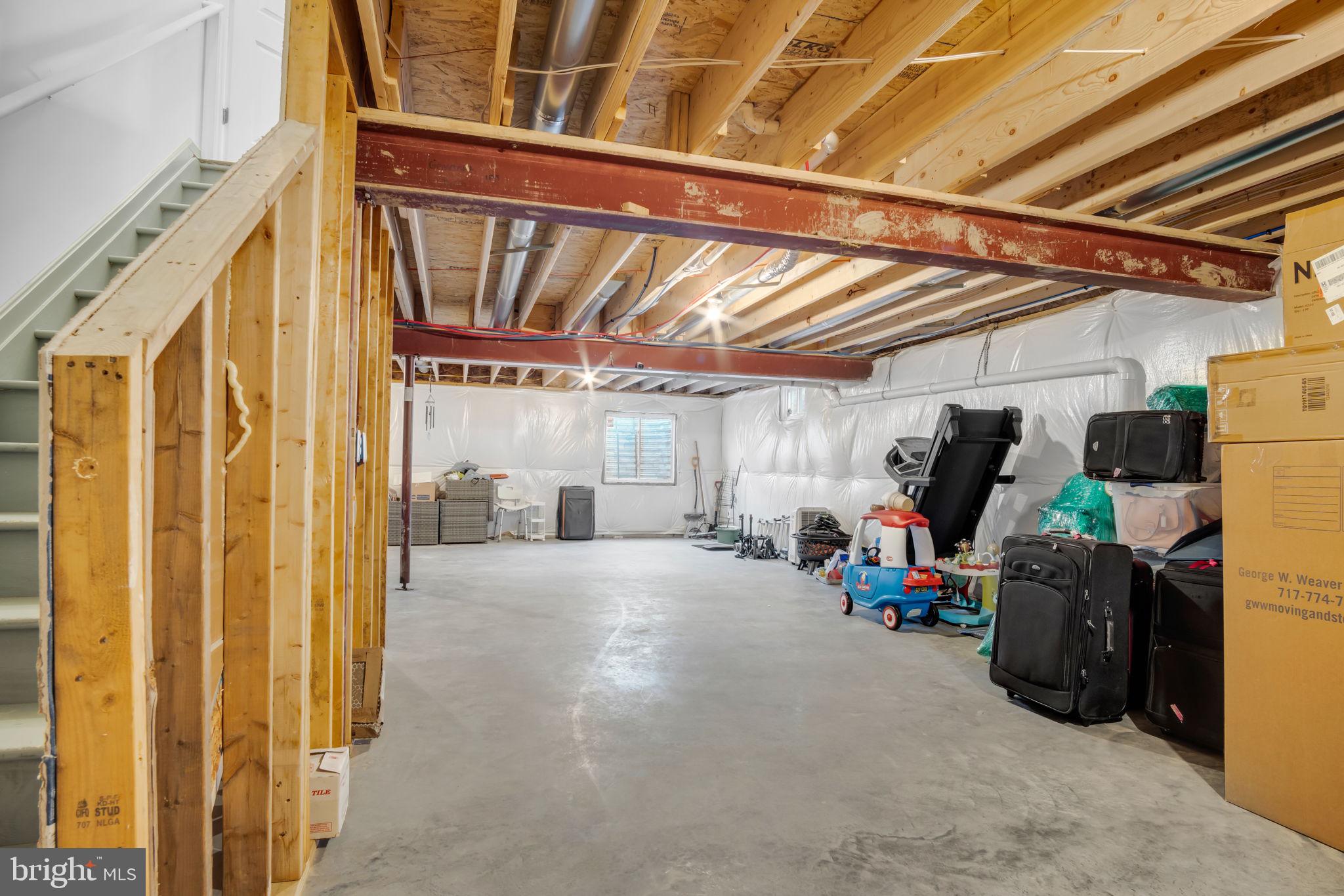 CROSBY COURT - Residential Lease