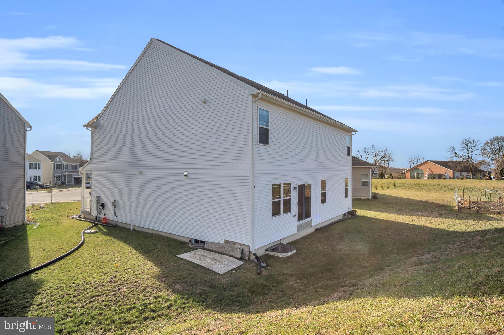 CROSBY COURT - Residential Lease