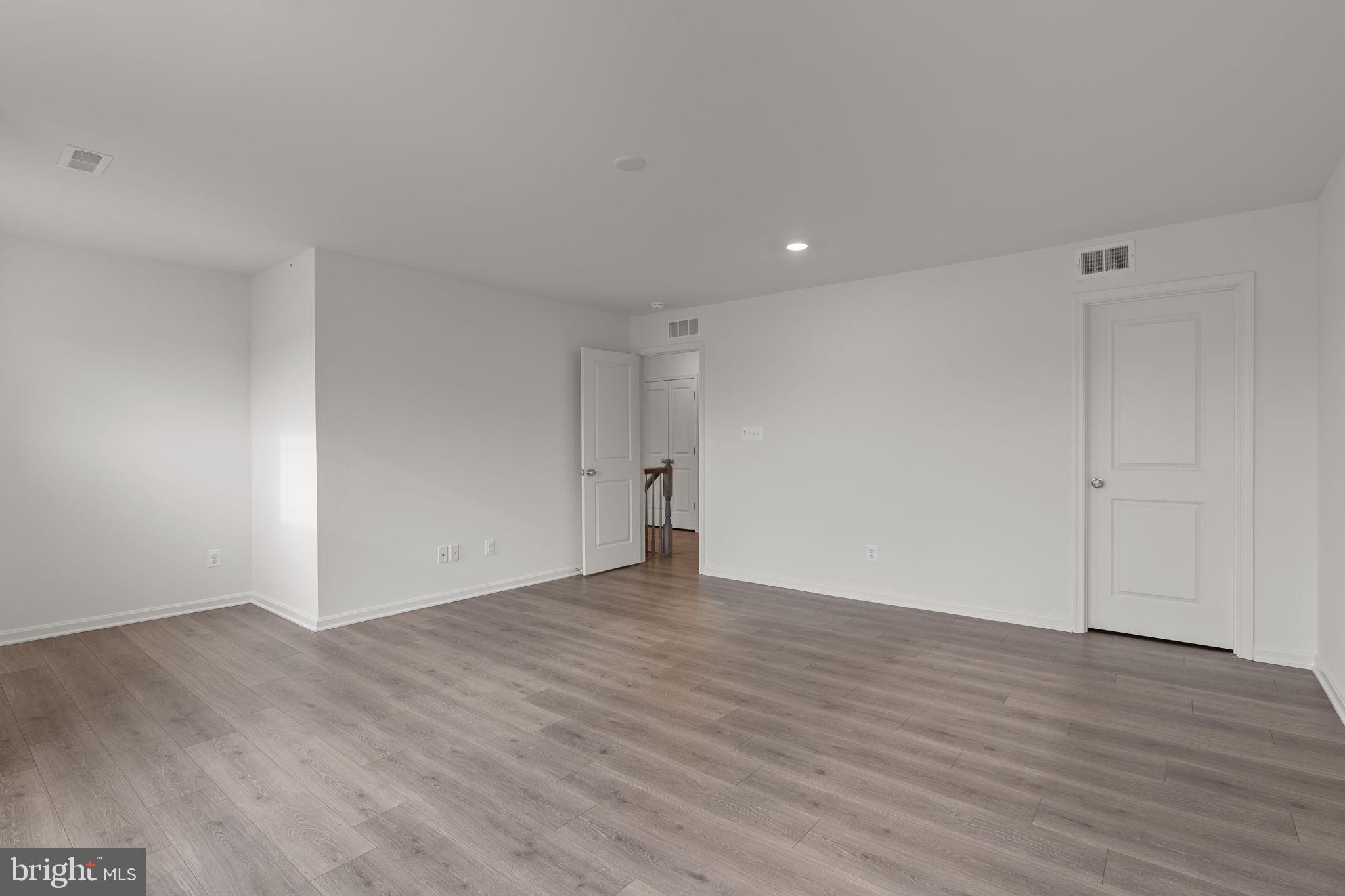 CROSBY COURT - Residential Lease