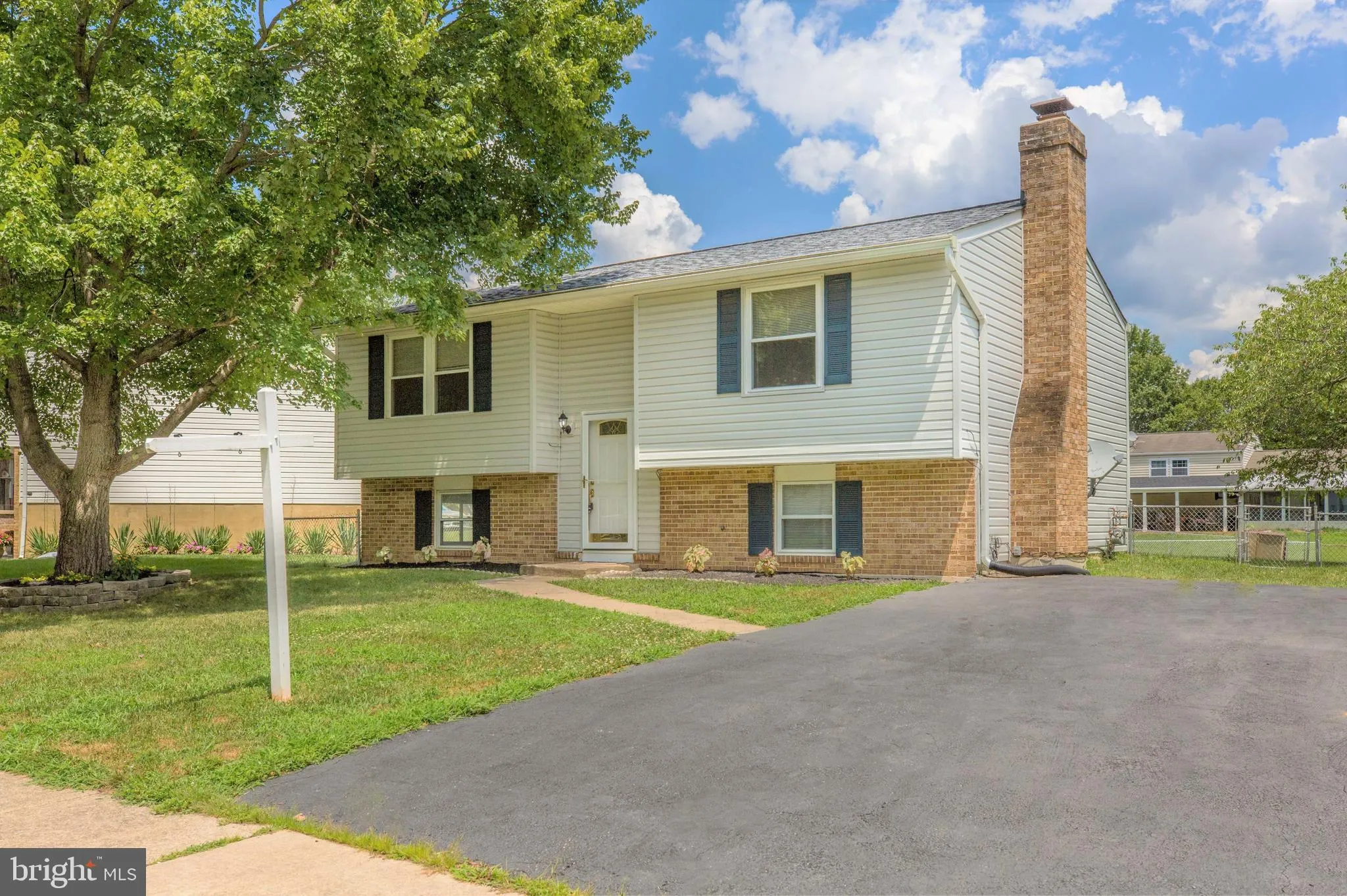 7911 Grimsley Street, Alexandria, VA 22309