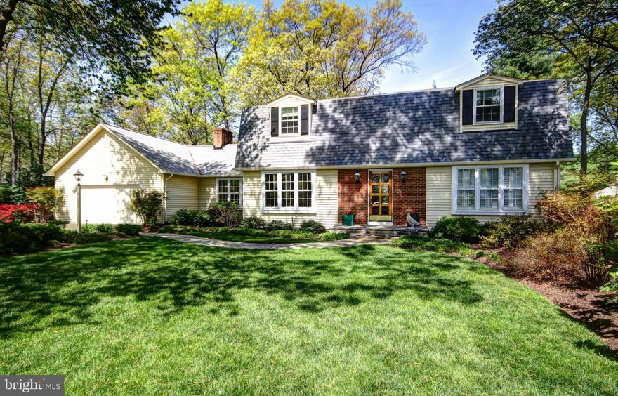 This is the CLASSIC Chartwell home you have been looking for.  Old neighborhood charm with modern upgrades and meticulous maintenance.  Home is located at the end of cul de sac and has a spectacular swimming pool.  Major upgrades including kitchen and master bath have been taken care of.  Move in ready for summer and beginning of school!