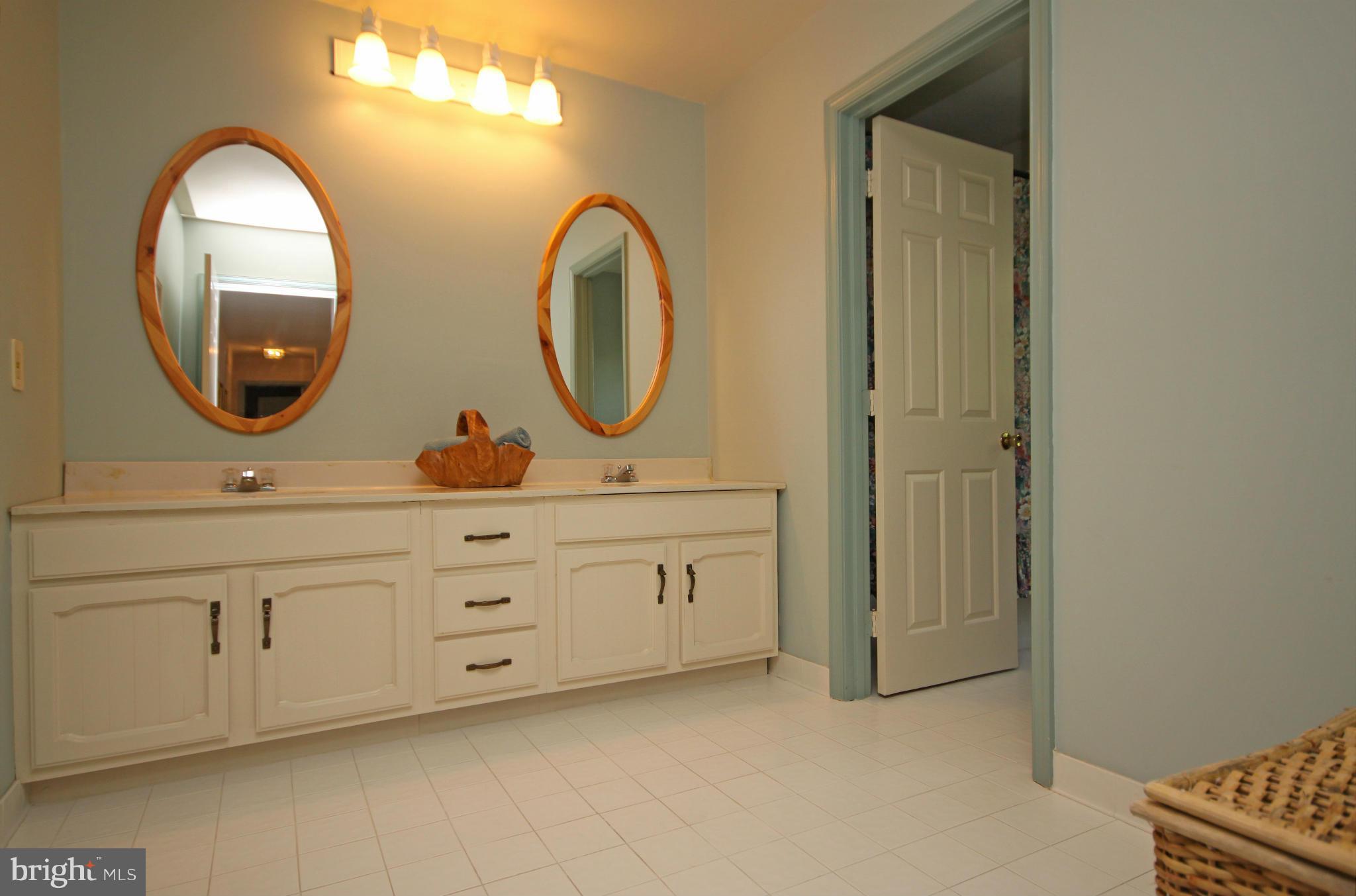 CHARTWELL ON THE SEVERN - Residential