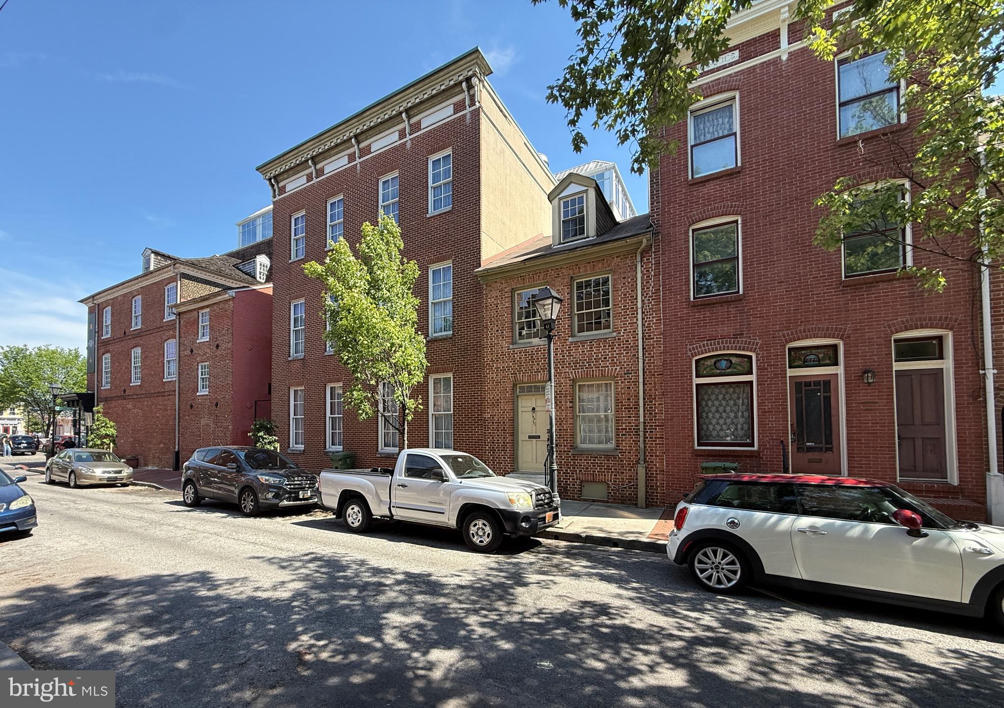 1631 SHAKESPEARE STREET