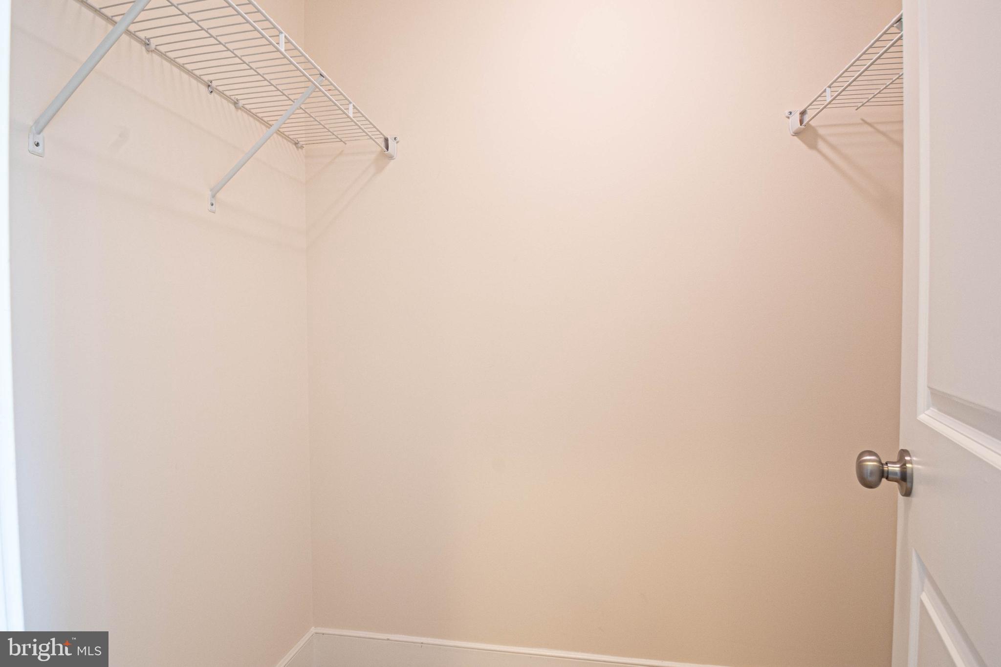 ASHBURN - Residential Lease