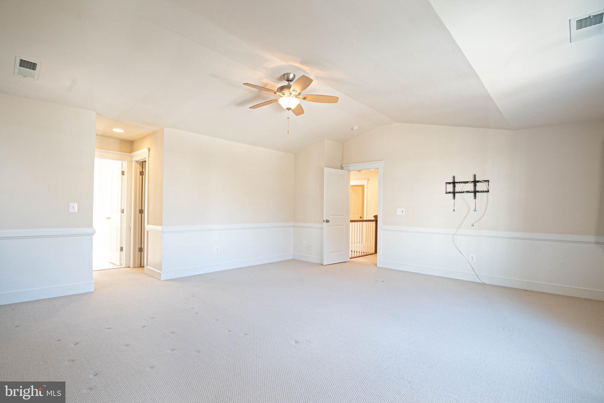 ASHBURN - Residential Lease