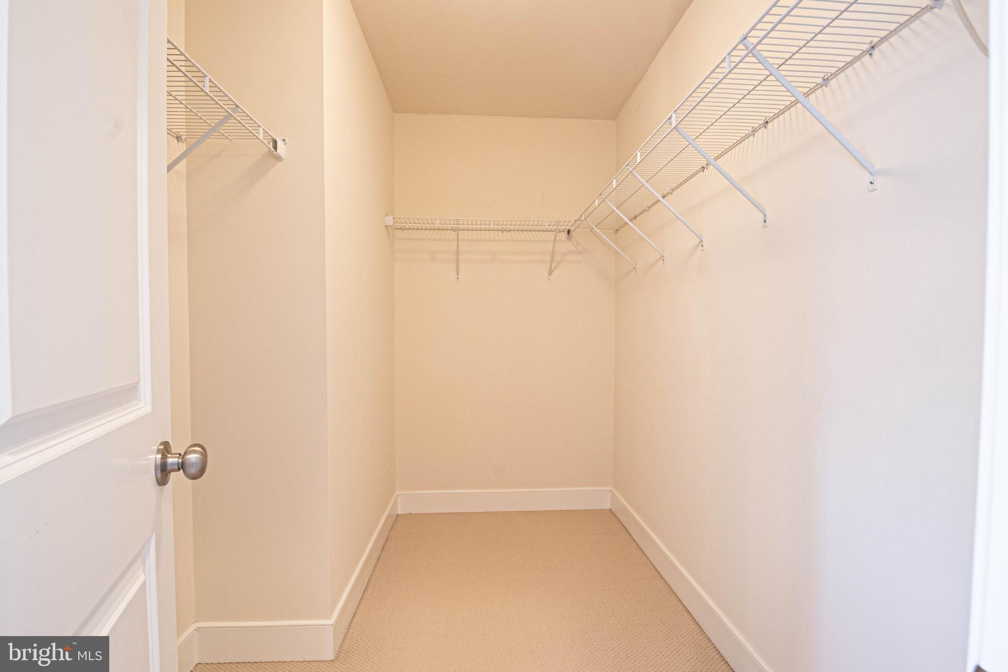 ASHBURN - Residential Lease