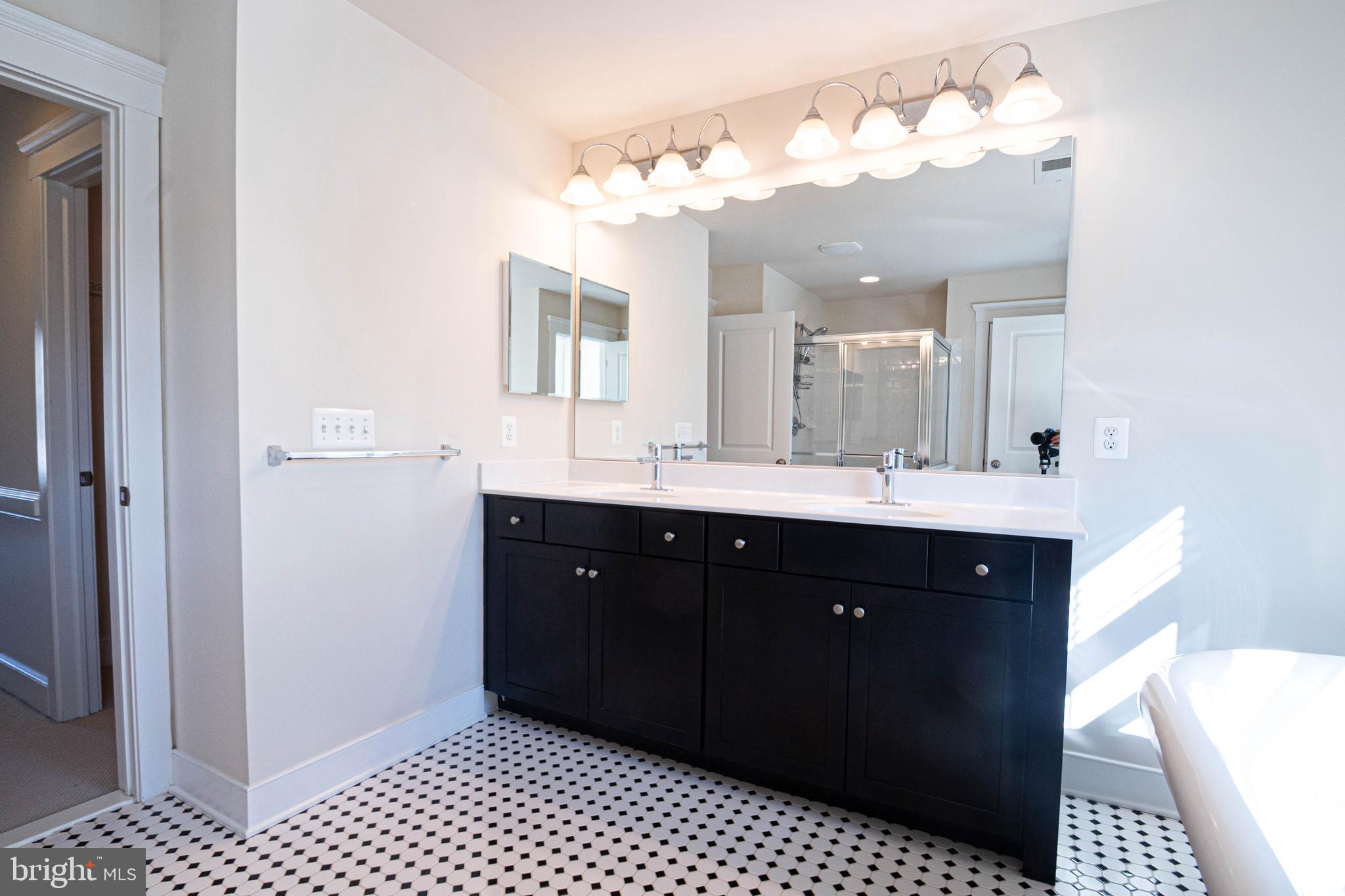 ASHBURN - Residential Lease