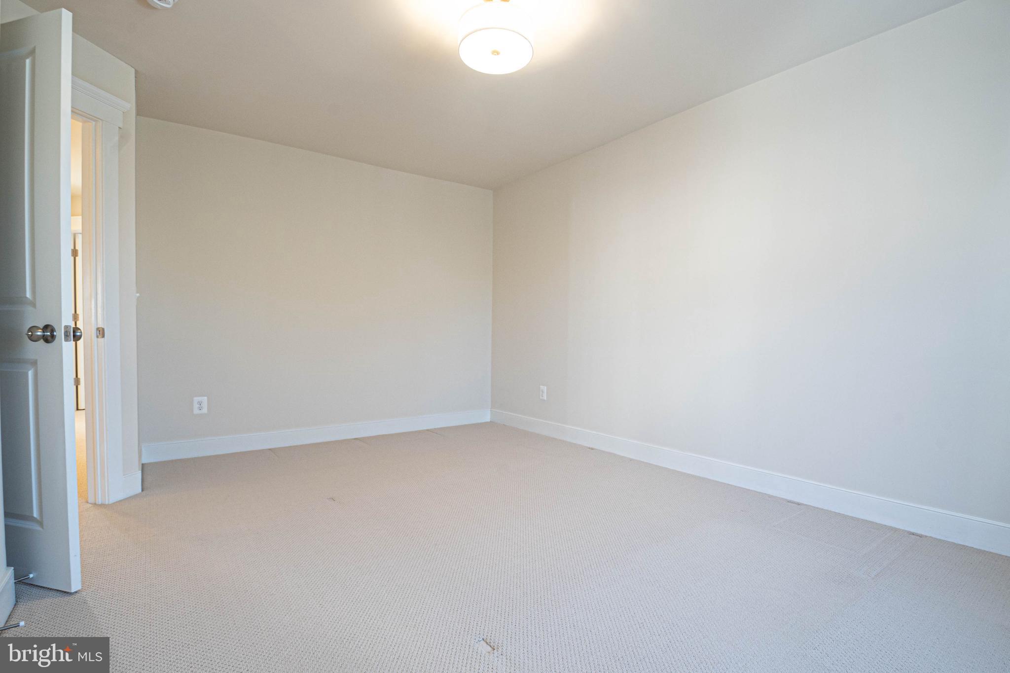 ASHBURN - Residential Lease